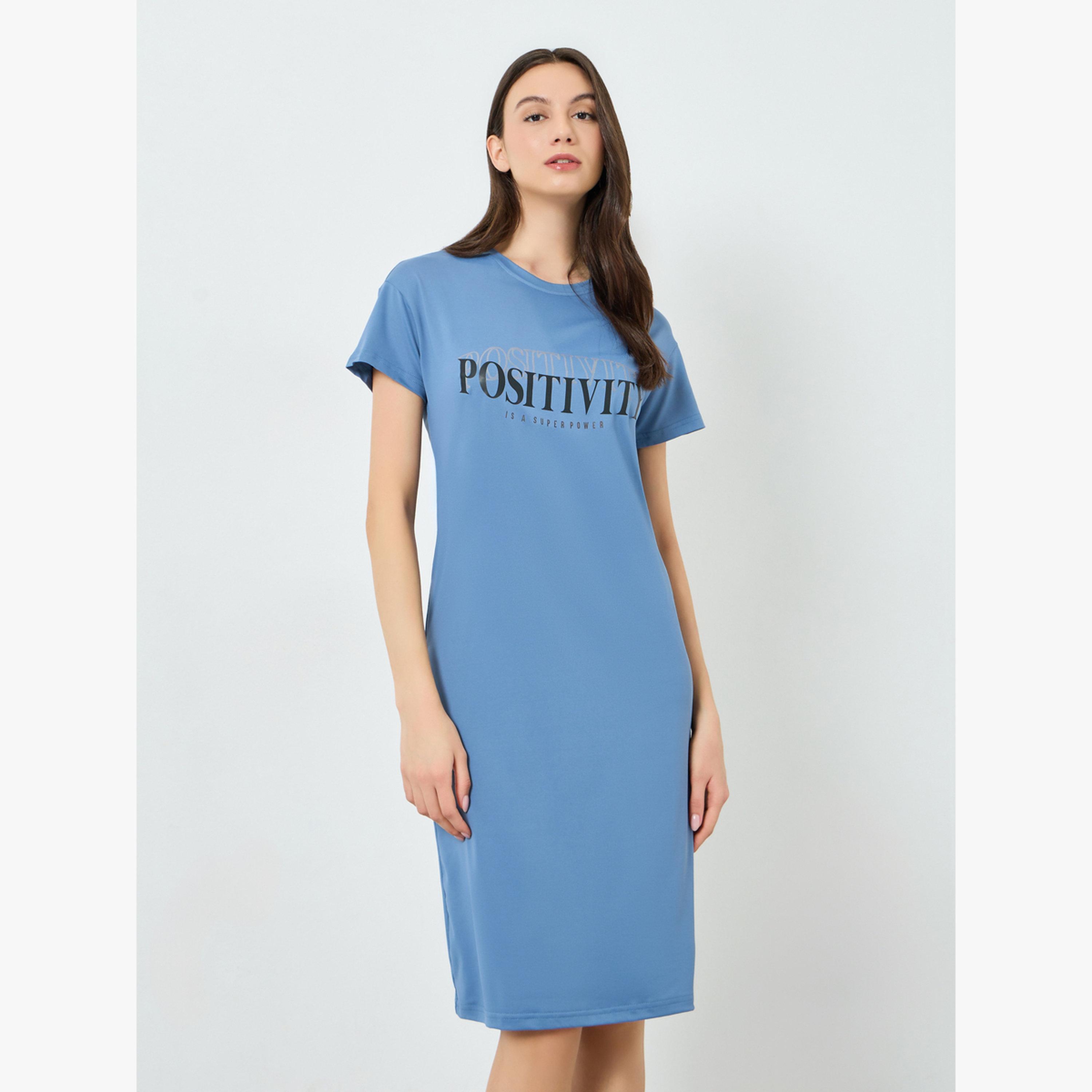 فستان تيشيرت بطبعة شعار-women-clothing-nightwear-nighties-image-1