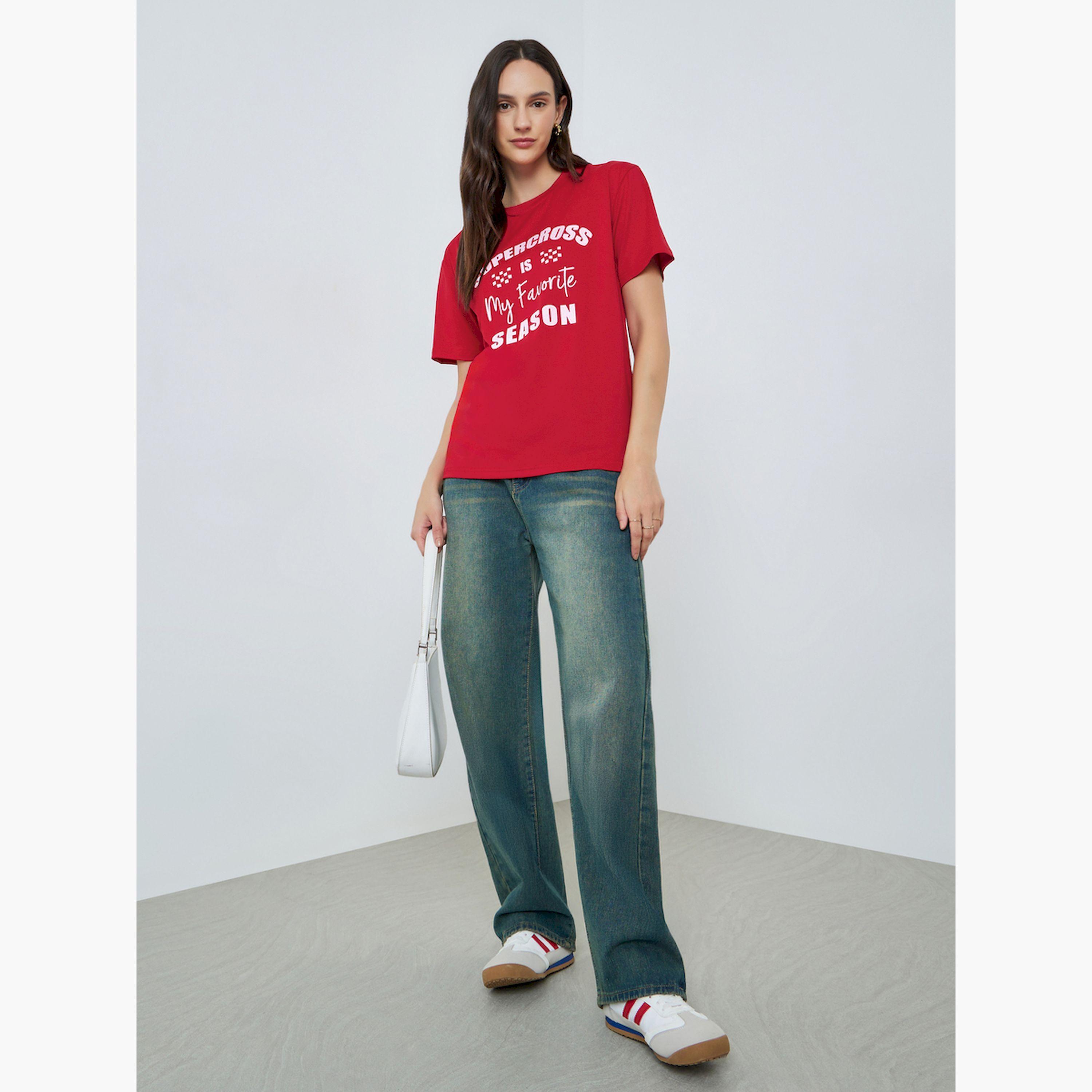 تيك تو × ستايلي - تيشيرت أحمر نقشة شعار قصة عادية-women-clothing-tshirts-image-2