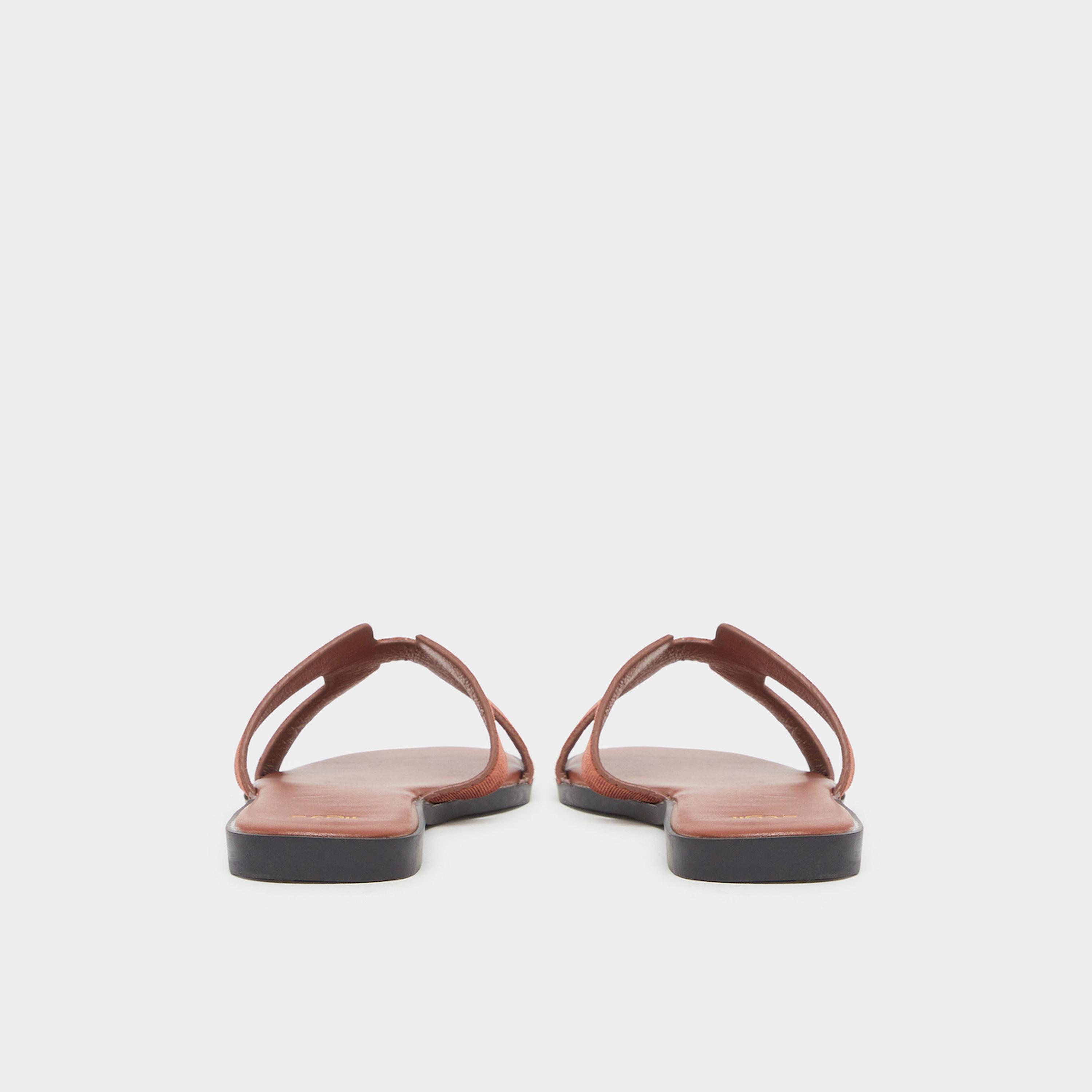 صندل مسطح بني-women-shoes-sandals-flats-image-4