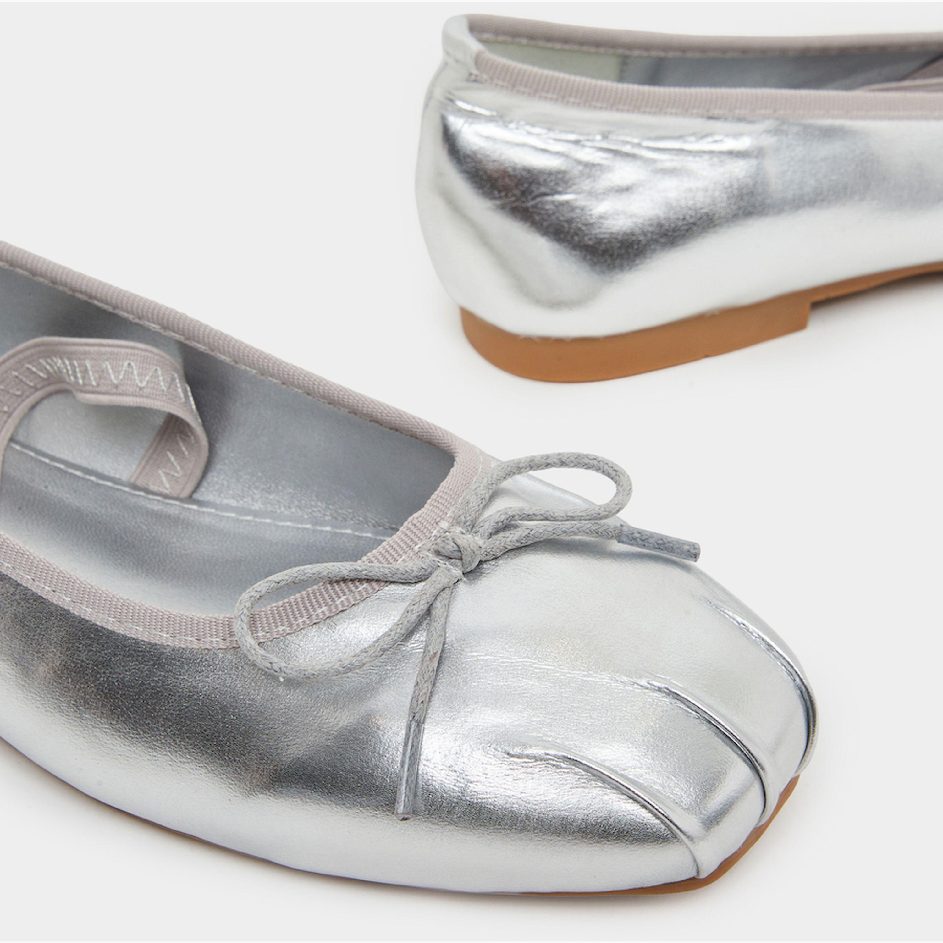 Styli Silver Bow Detail Flat Ballerinas-women-shoes-ballerinas-image-5