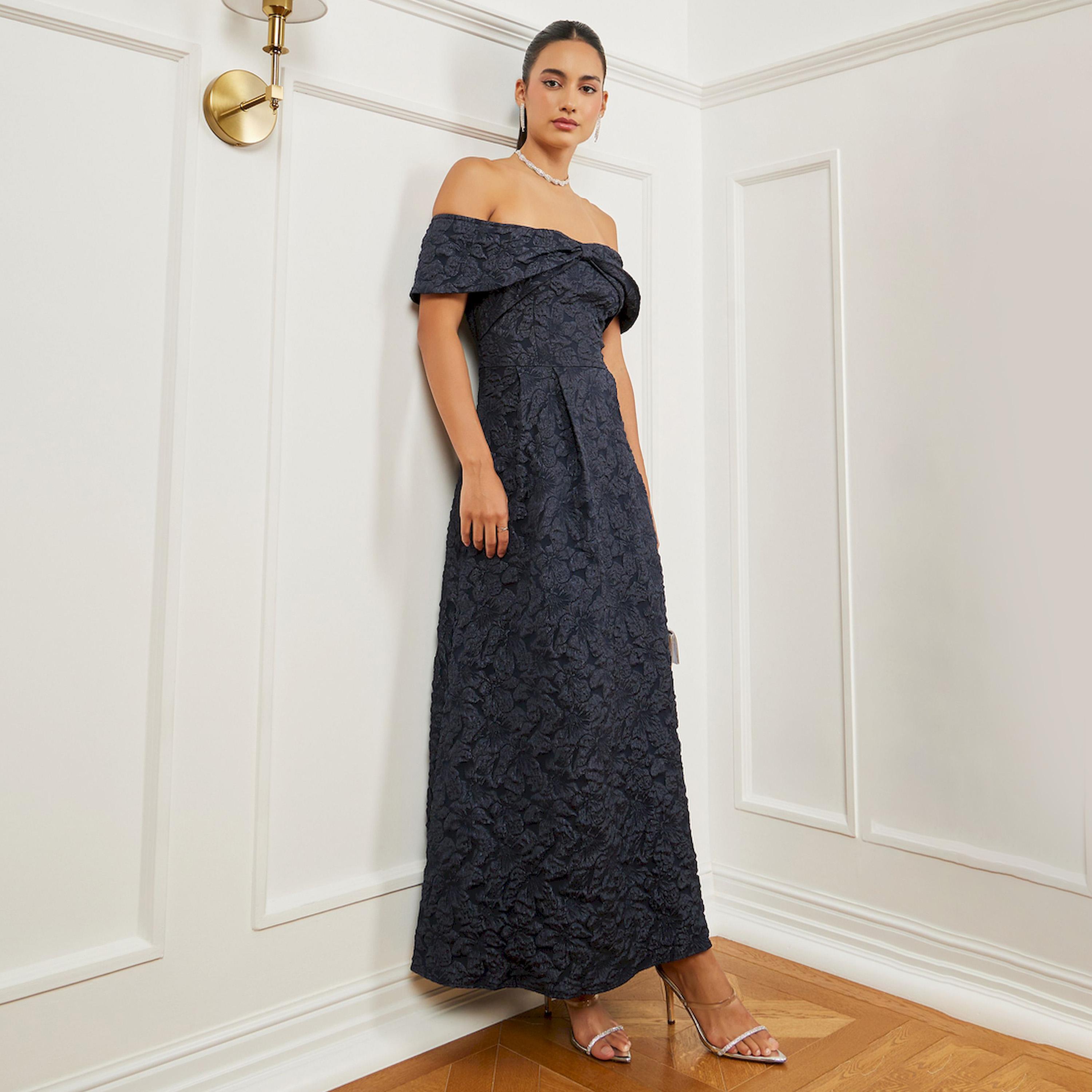 فستان طويل جاكار بنقشة الزهور بأكتاف مكشوفة-women-clothing-dresses-image-1