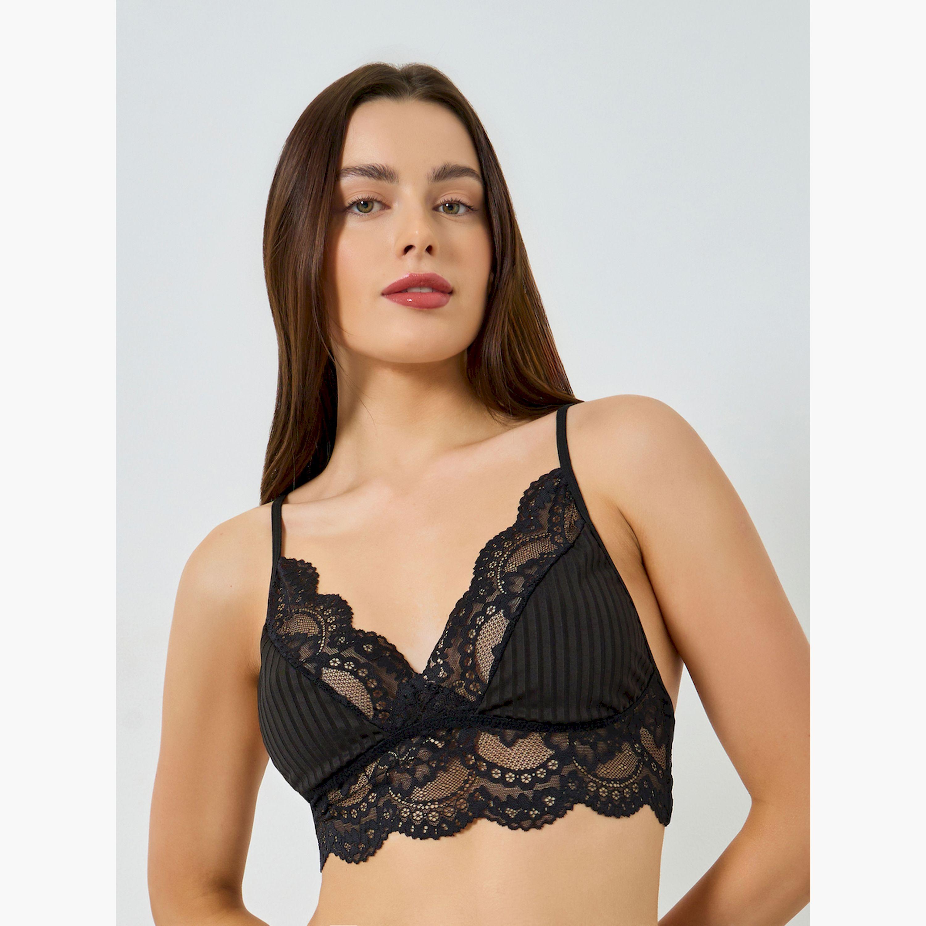 مجموعة من شورت وبراليت دانتيل مضلع-women-clothing-lingerie-lingeriesets-image-2