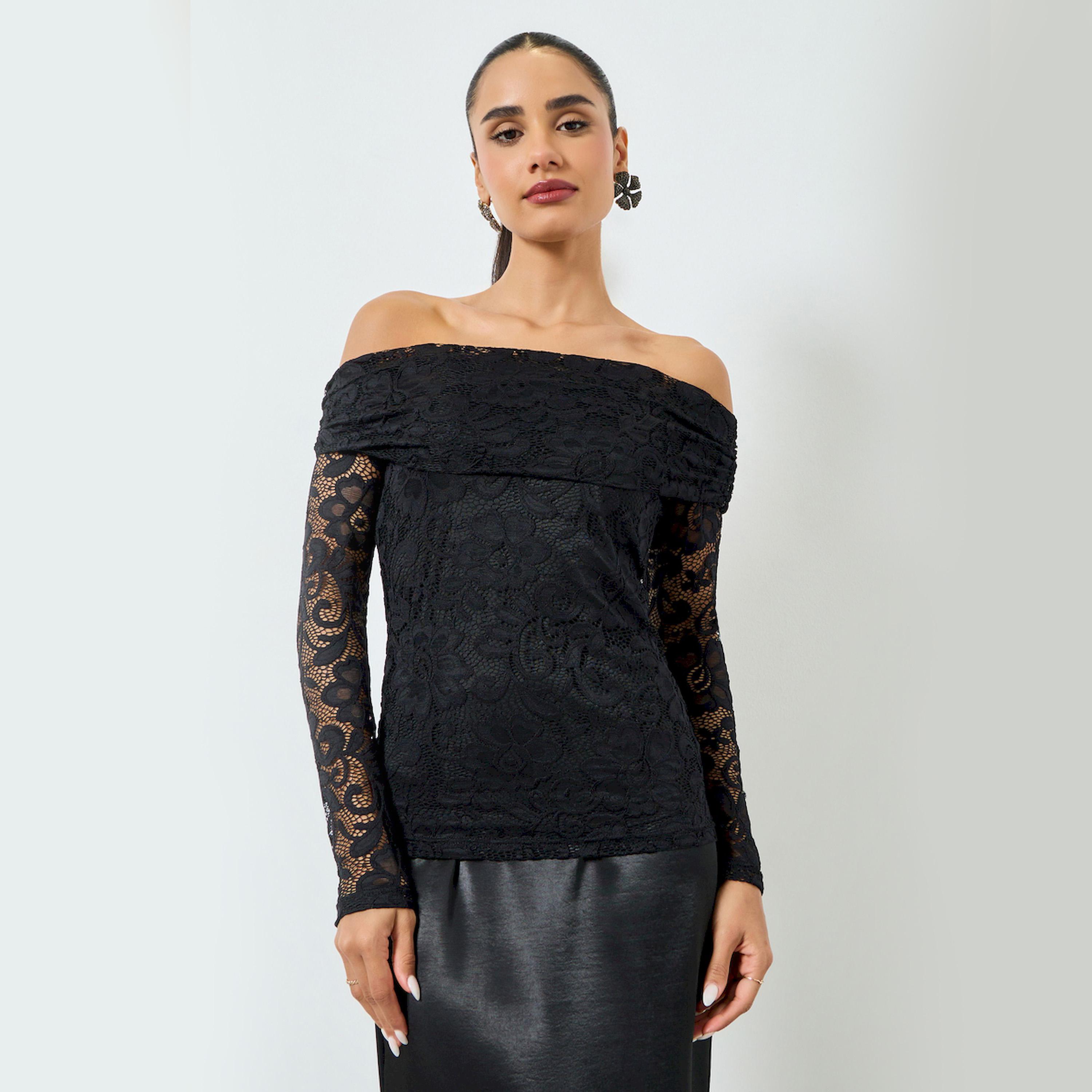 بلوزة دانتيل أكمام طويلة بأكتاف مكشوفة-women-clothing-shirtsandblouses-blouses-image-1