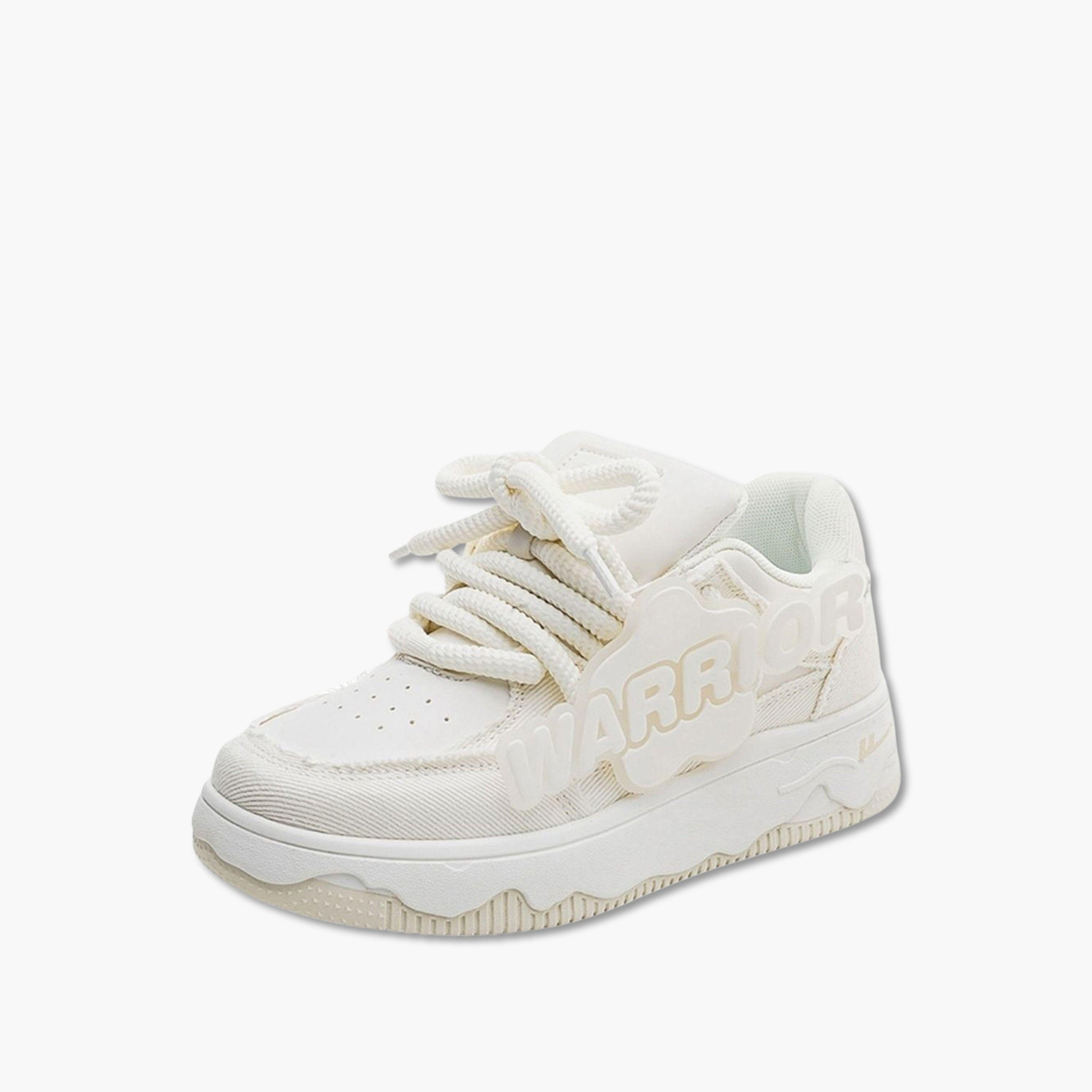 حذاء سنيكرز برباط وتفاصيل أبليكيه للنساء-women-shoes-sneakers-image-1