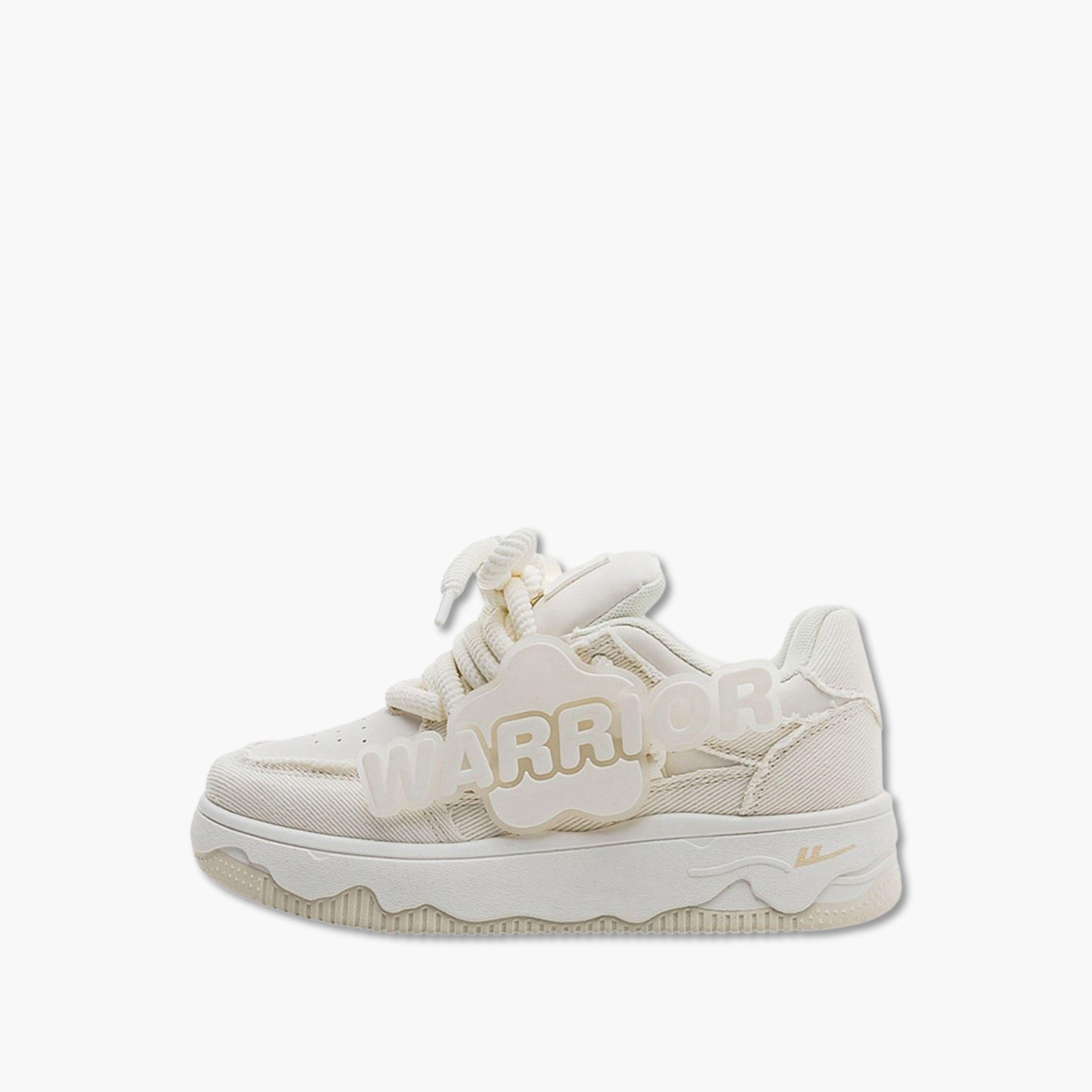 حذاء سنيكرز برباط وتفاصيل أبليكيه للنساء-women-shoes-sneakers-image-2