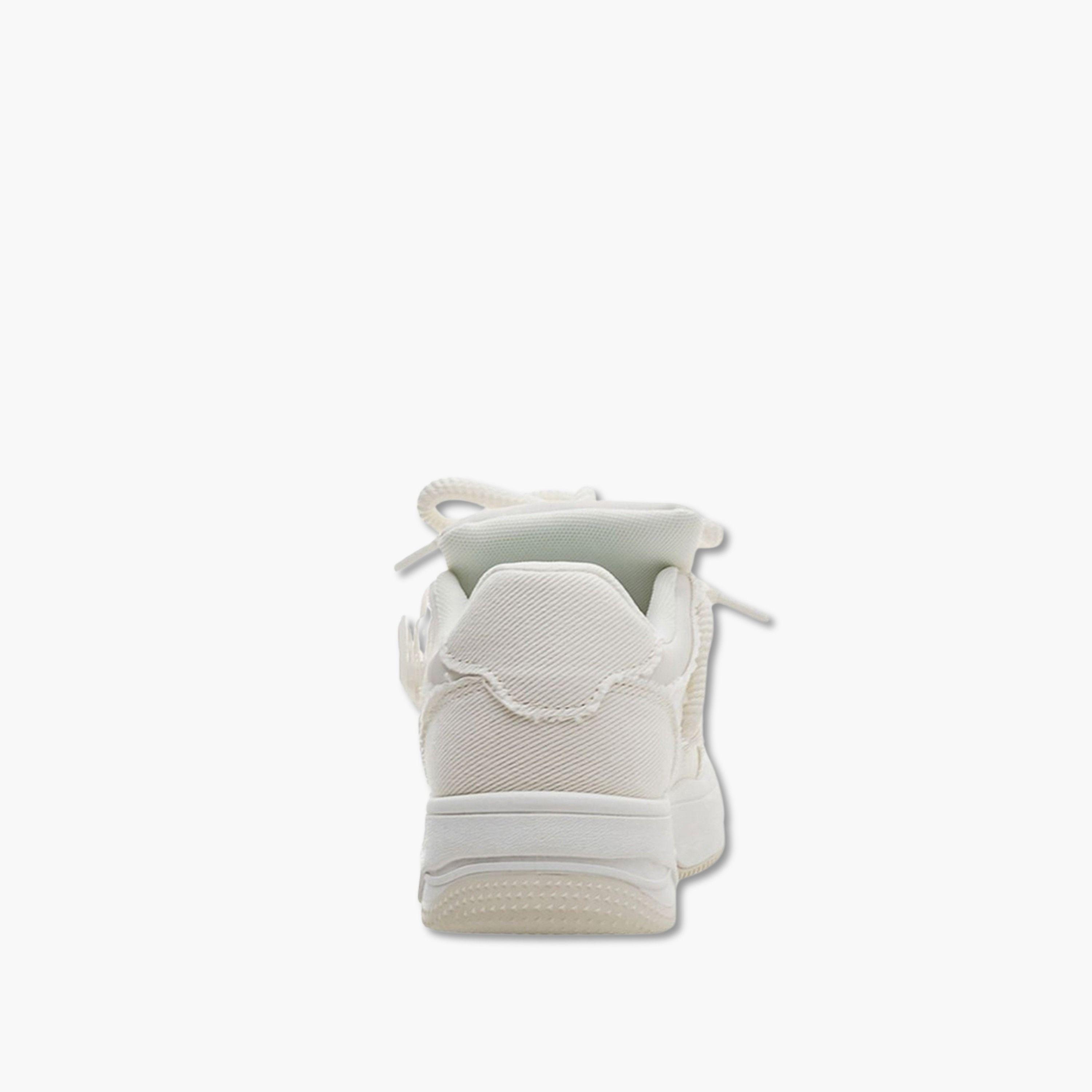 حذاء سنيكرز برباط وتفاصيل أبليكيه للنساء-women-shoes-sneakers-image-4