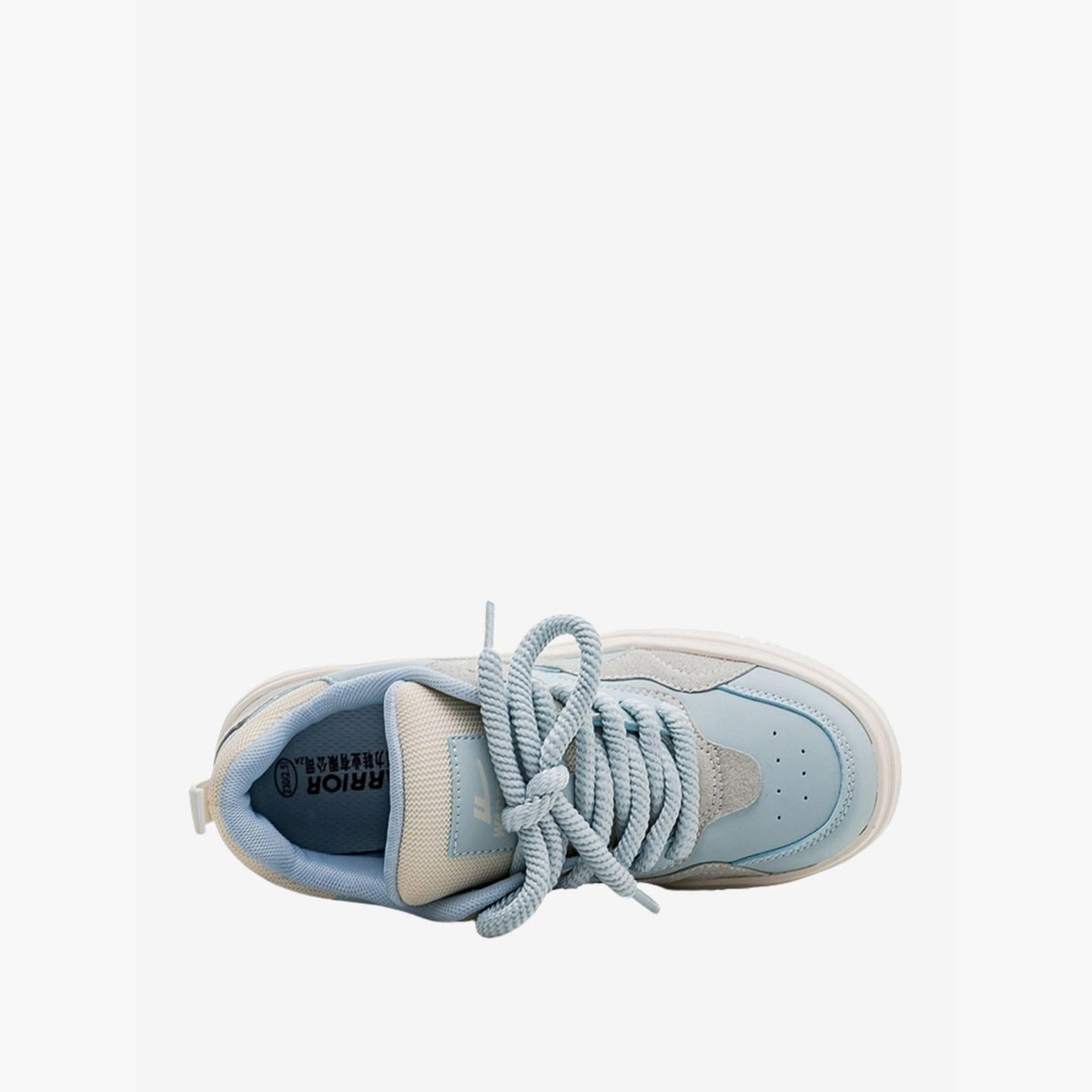 حذاء سنيكرز بأربطة وتفاصيل شعار-women-shoes-sneakers-image-3
