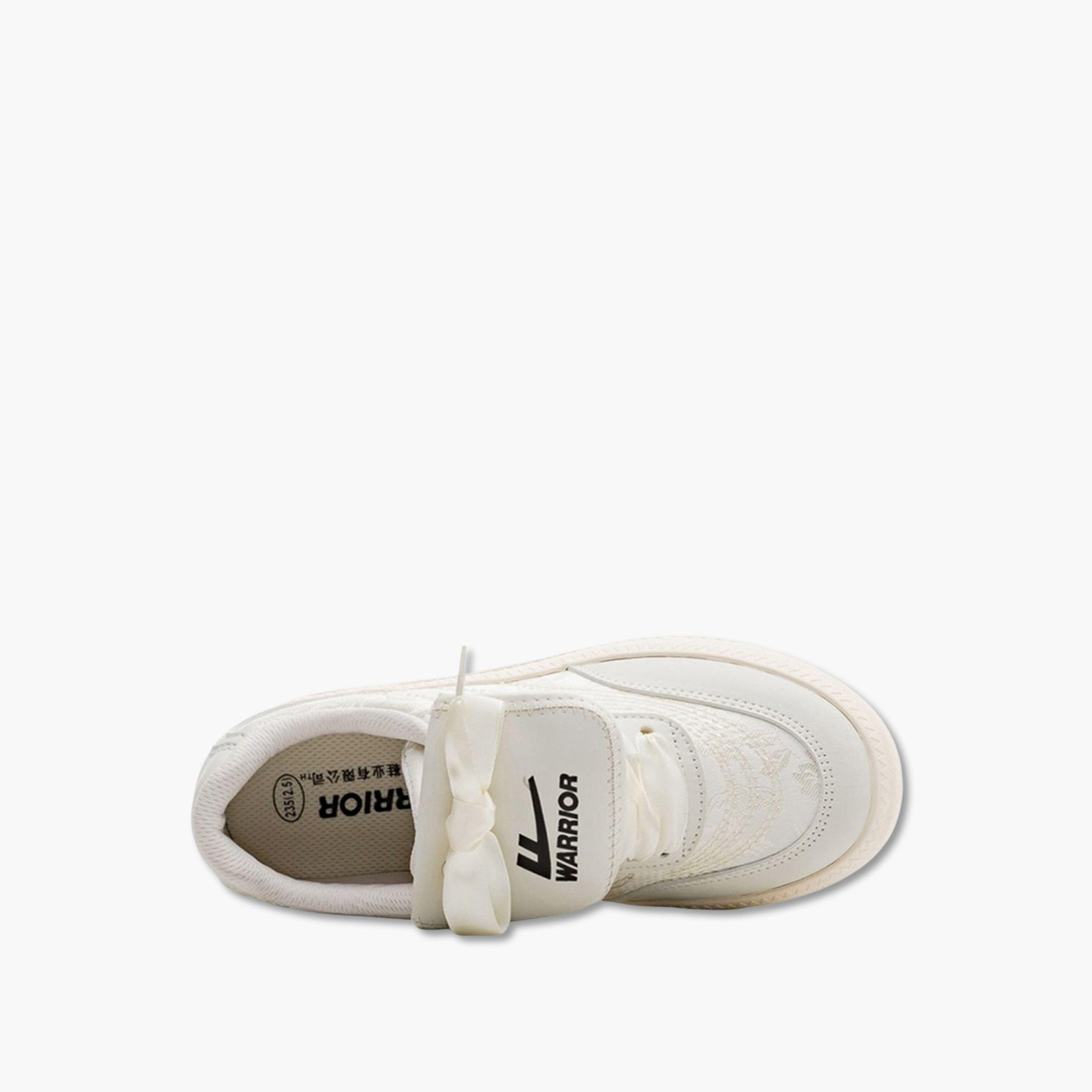 حذاء سنيكرز للاستخدام اليومي بتفاصيل فيونكة للنساء-women-shoes-sneakers-image-3