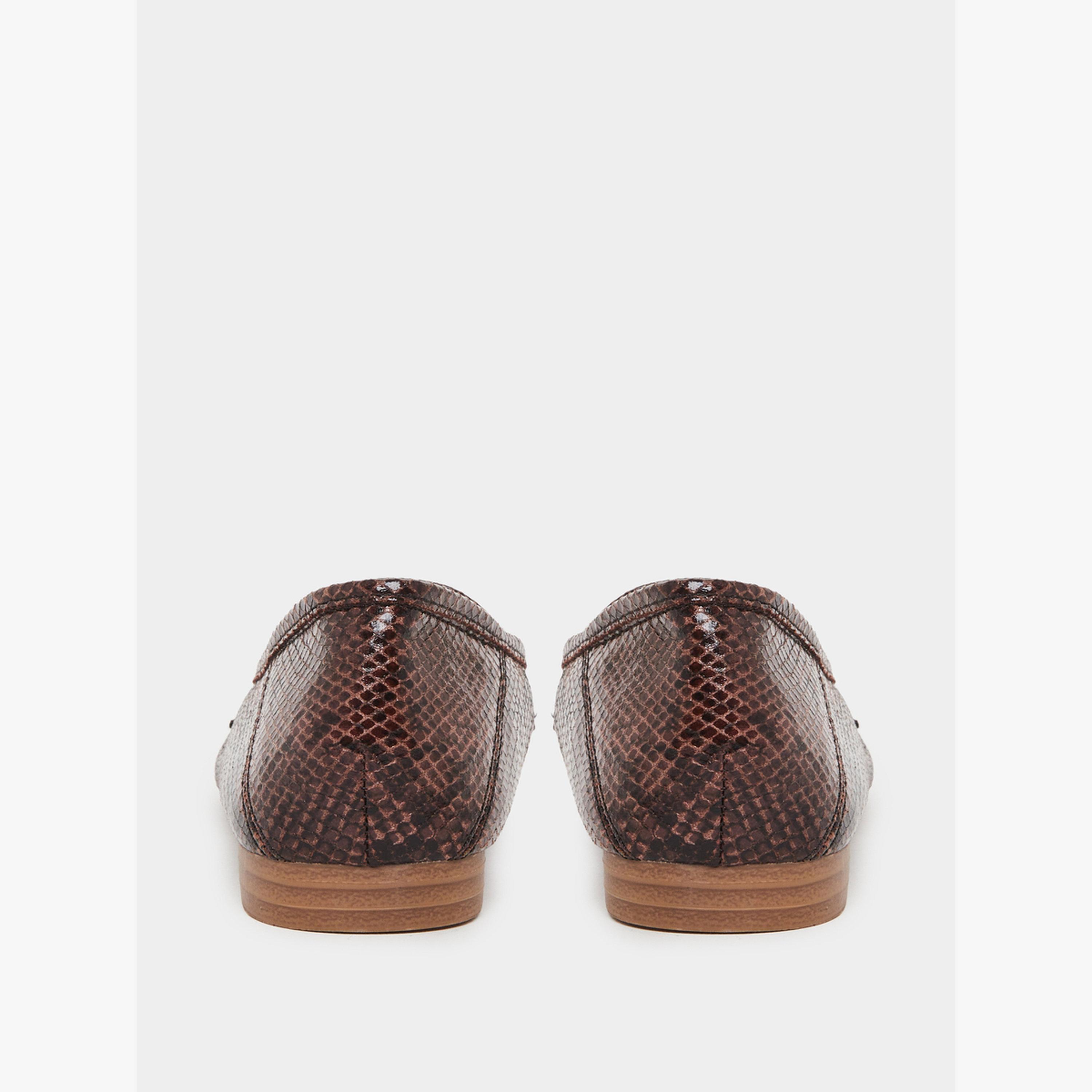 حذاء لوفر مسطحة بطبعة جلد الثعبان-women-shoes-flats-loafers-image-5