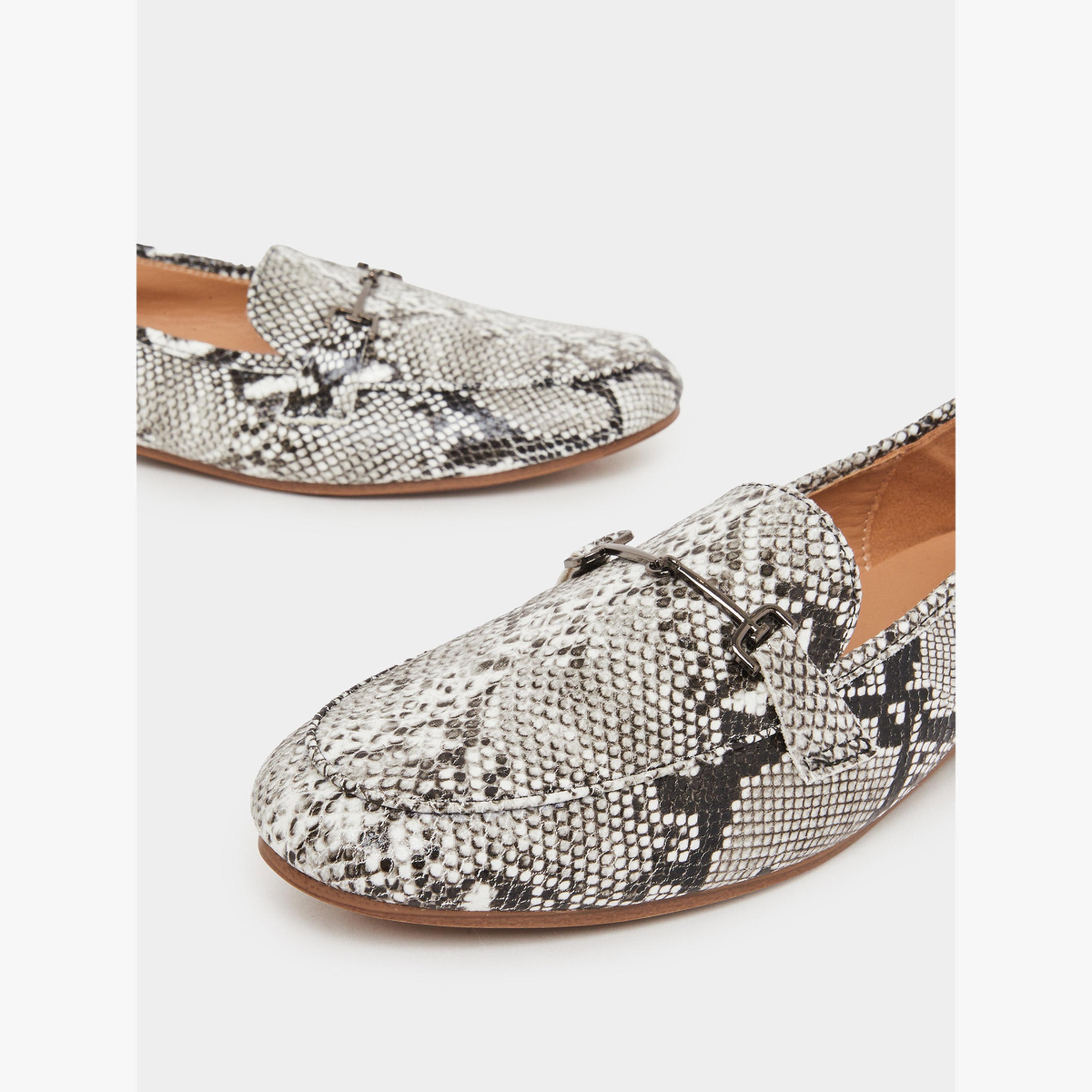 Styli Snakeskin Print Flat Loafers-women-shoes-flats-loafers-image-4
