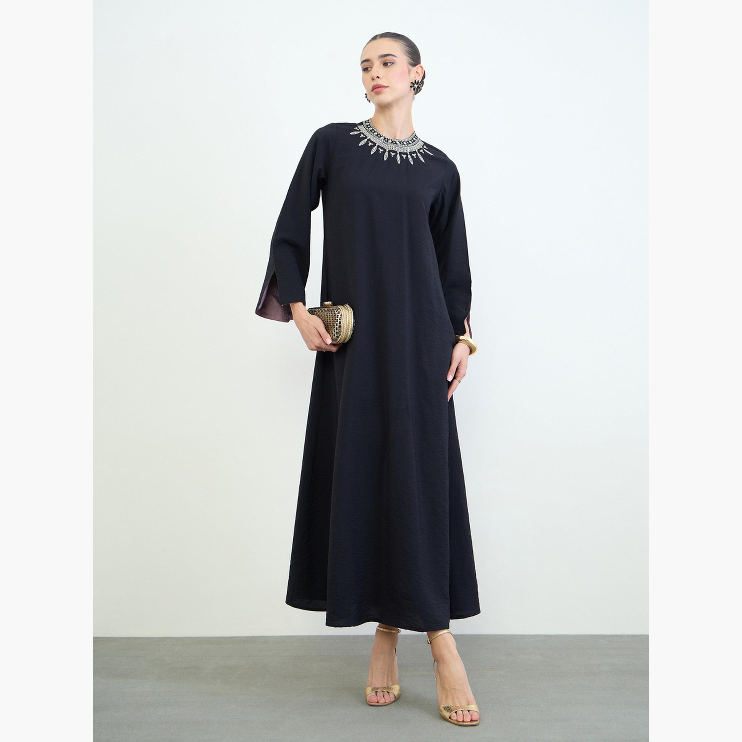 جلابية طويلة بتفاصيل مُطرّزة بالترتر-women-arabicclothing-jalabiyas-image-2