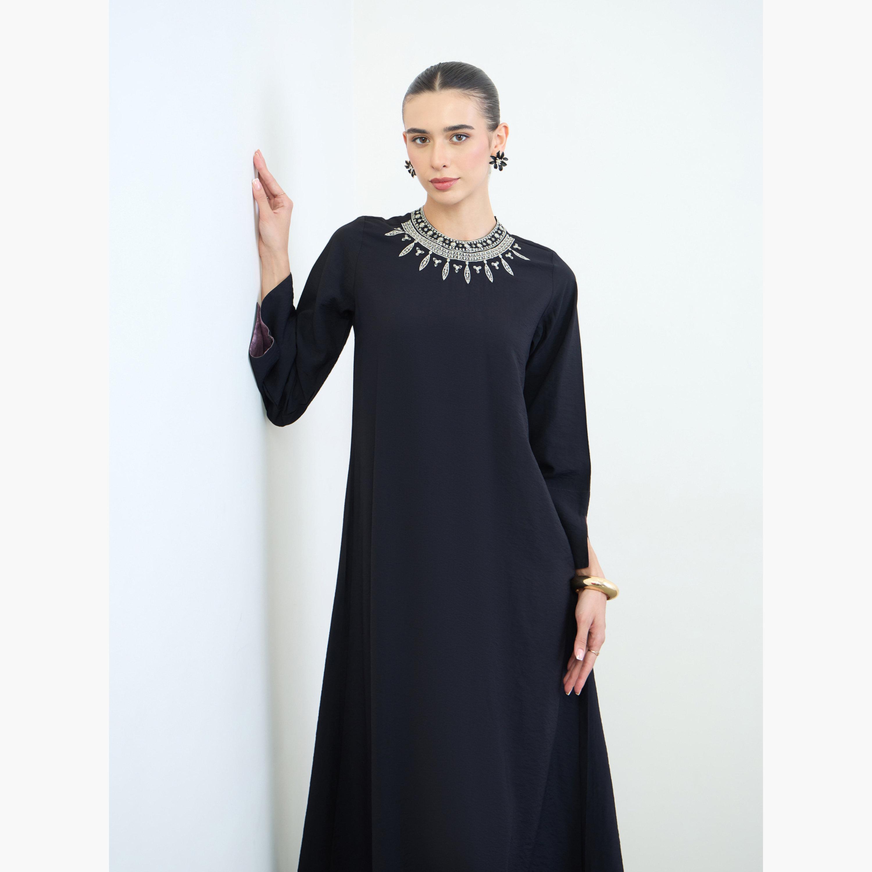 جلابية طويلة بتفاصيل مُطرّزة بالترتر-women-arabicclothing-jalabiyas-image-3