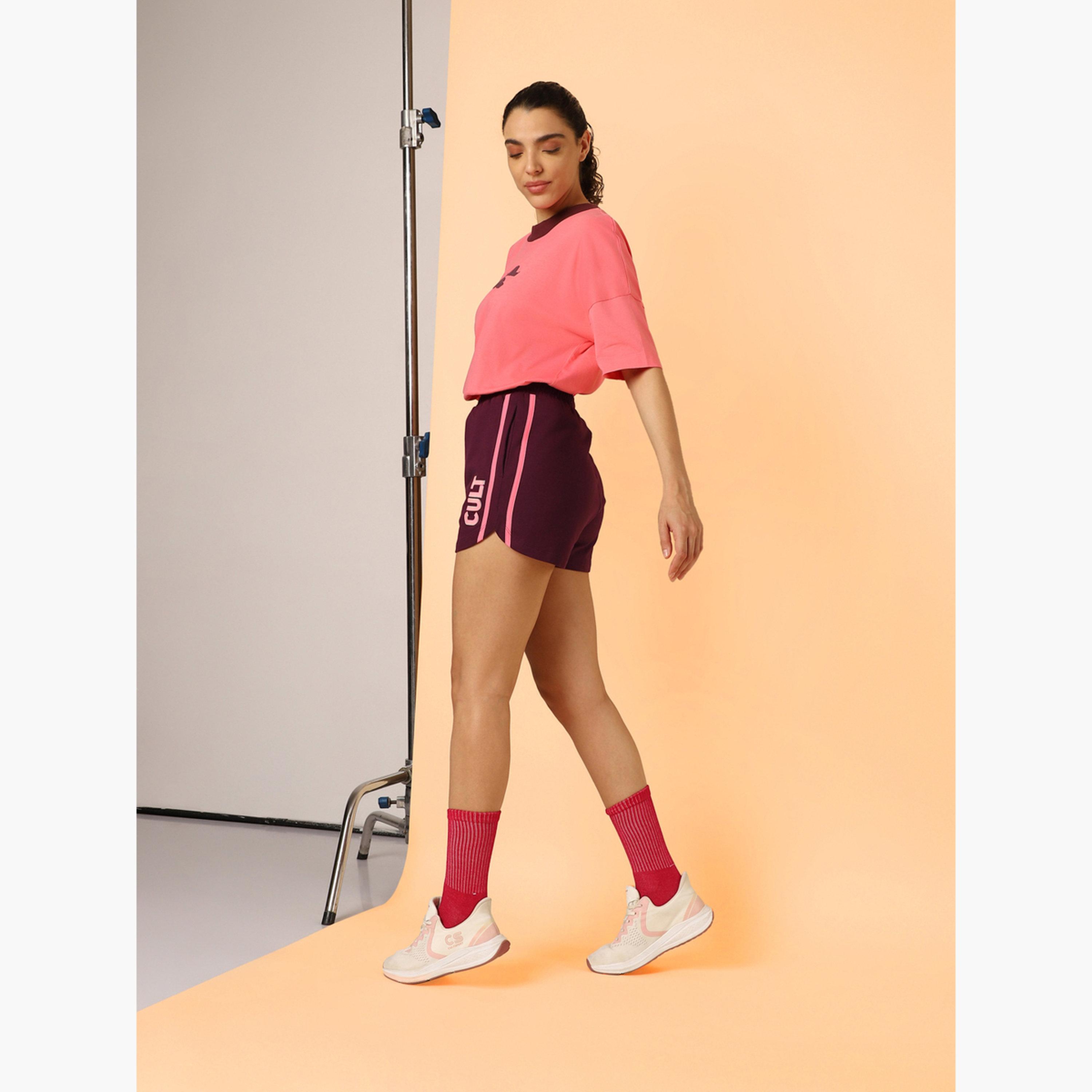 شورت بتفاصيل شعار-women-clothing-bottoms-shorts-image-3