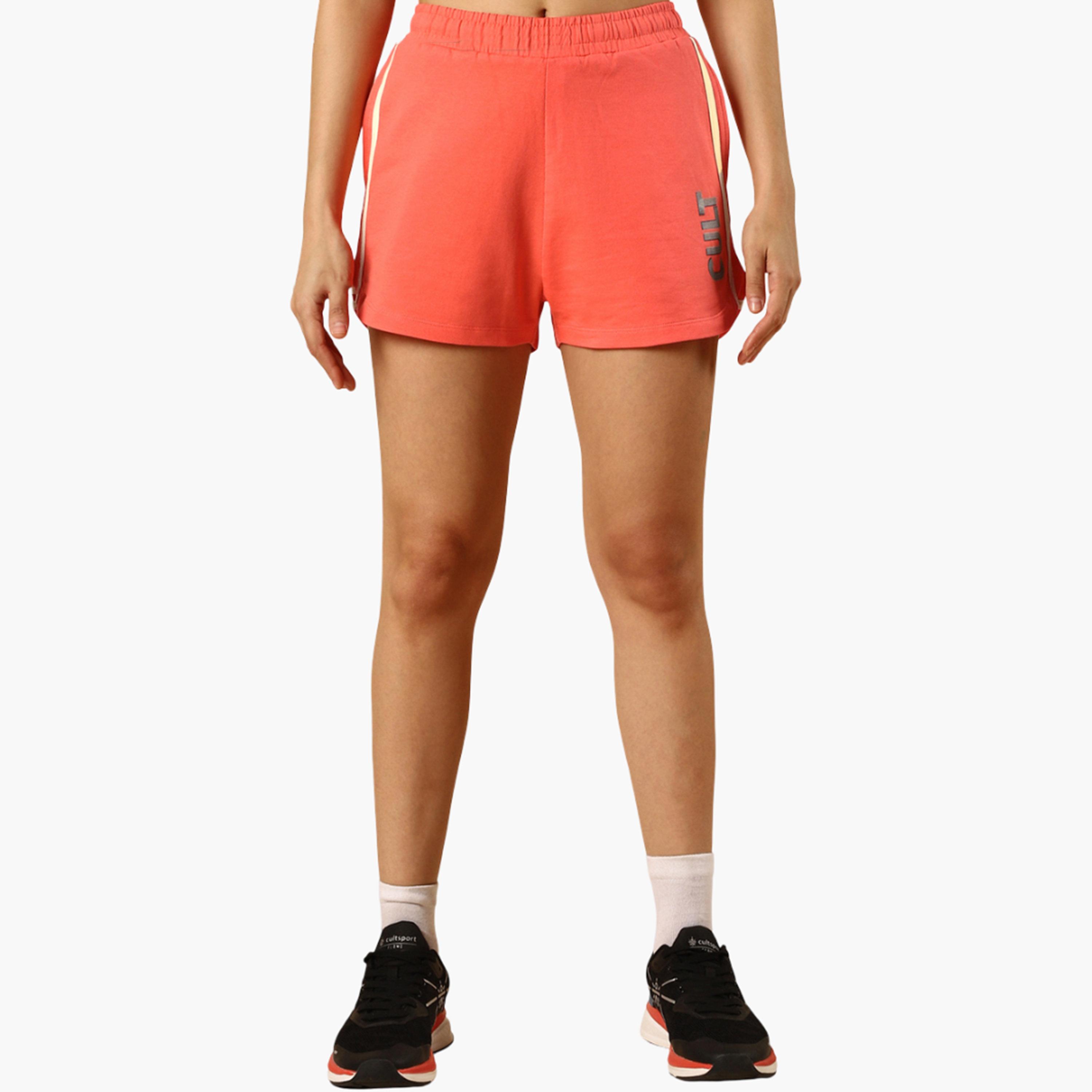 شورت بتفاصيل شعار-women-clothing-bottoms-shorts-image-1