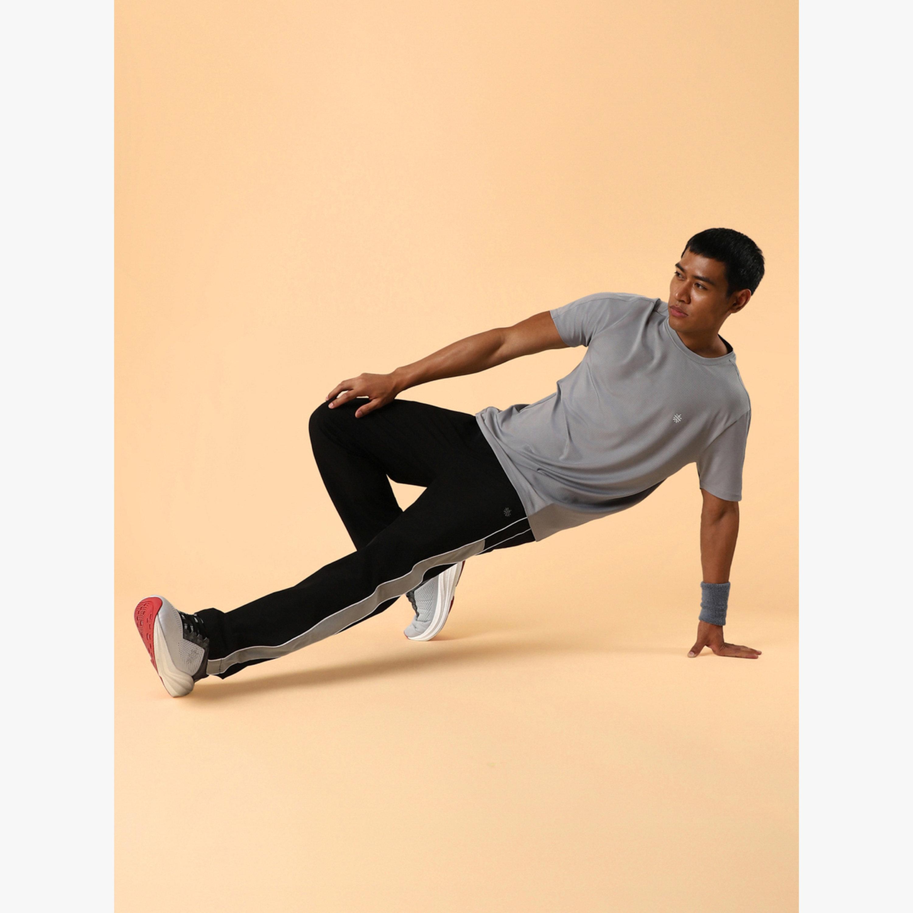 بنطال تراك للأنشطة الخارجية للرجال-men-clothing-sportswearandactivewear-bottoms-joggers-image-2