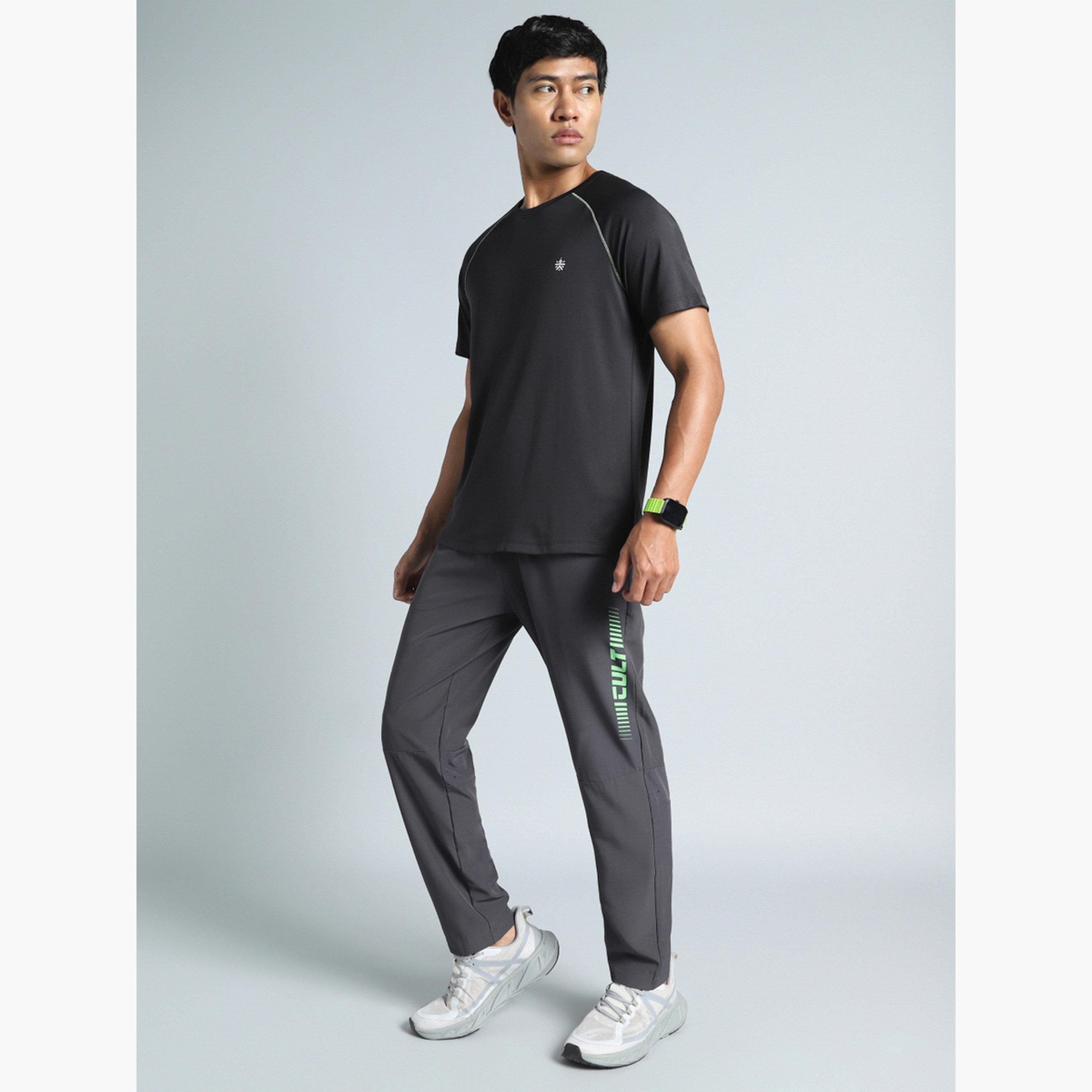 تيشرت رياضي بوليستر معاد تدويره-men-clothing-sportswearandactivewear-tshirtsandpolos-image-2
