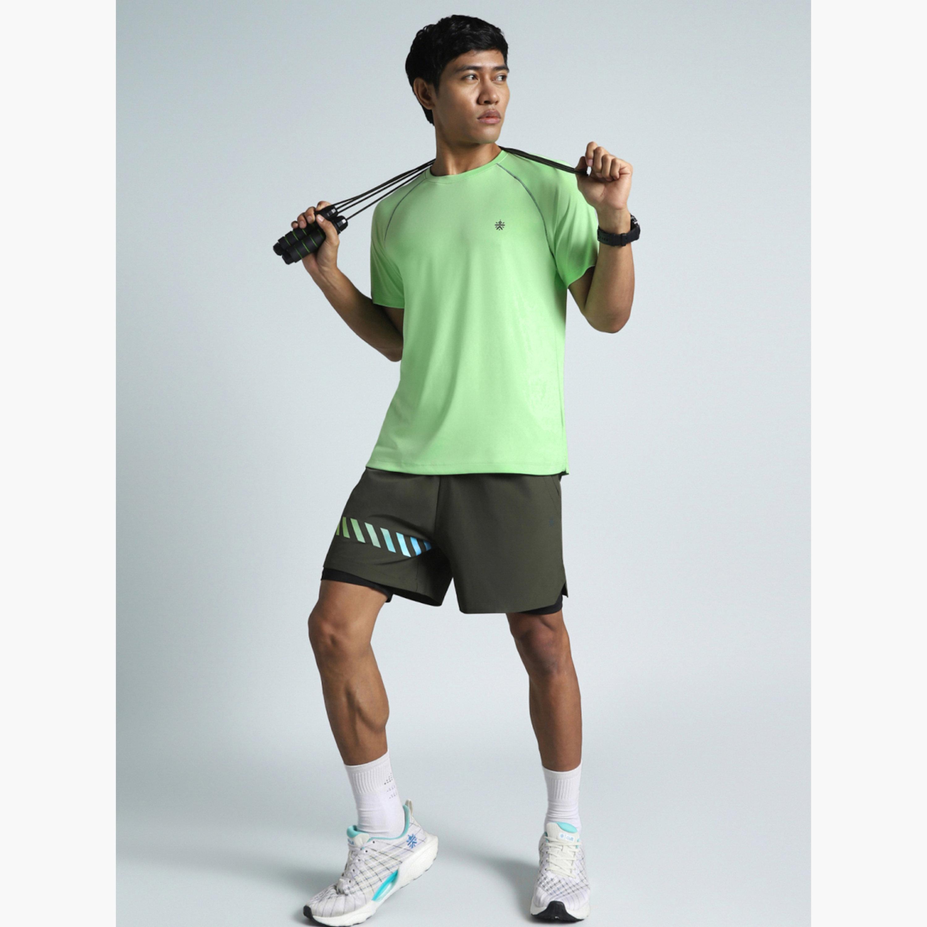 تيشيرت رجالي All Day Active باللون الليموني مصنوع من بوليستر معاد تدويره للأداء العالي من Cult X Styli-men-clothing-sportswearandactivewear-tshirtsandpolos-image-2