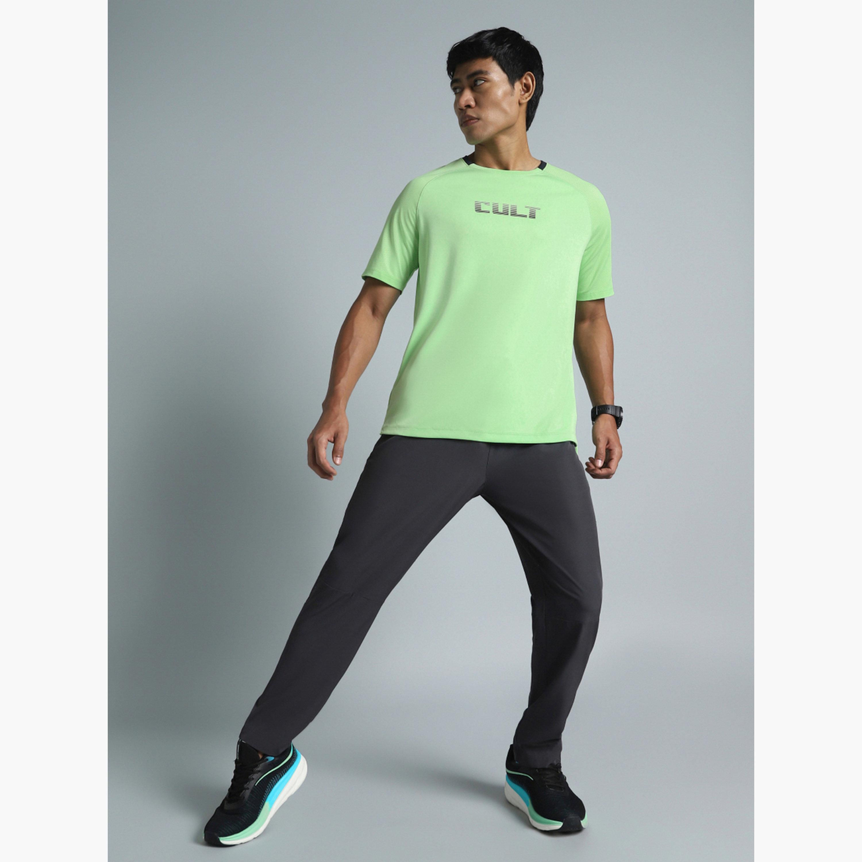 تيشرت رياضي بوليستر معاد تدويره-men-clothing-sportswearandactivewear-tshirtsandpolos-image-2