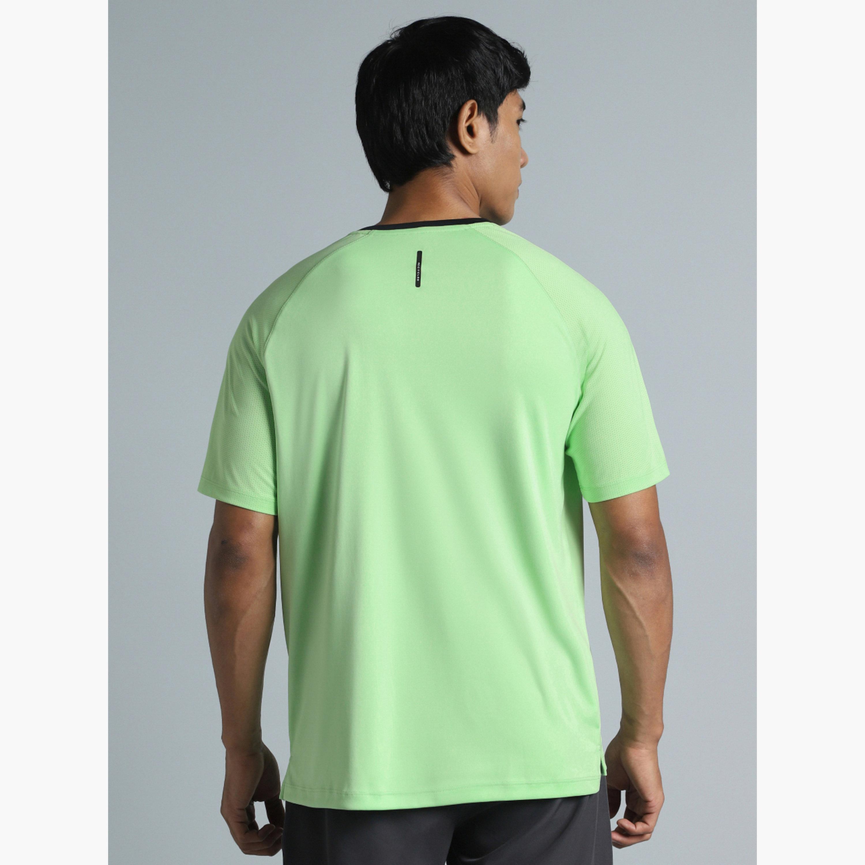 تيشرت رياضي بوليستر معاد تدويره-men-clothing-sportswearandactivewear-tshirtsandpolos-image-6