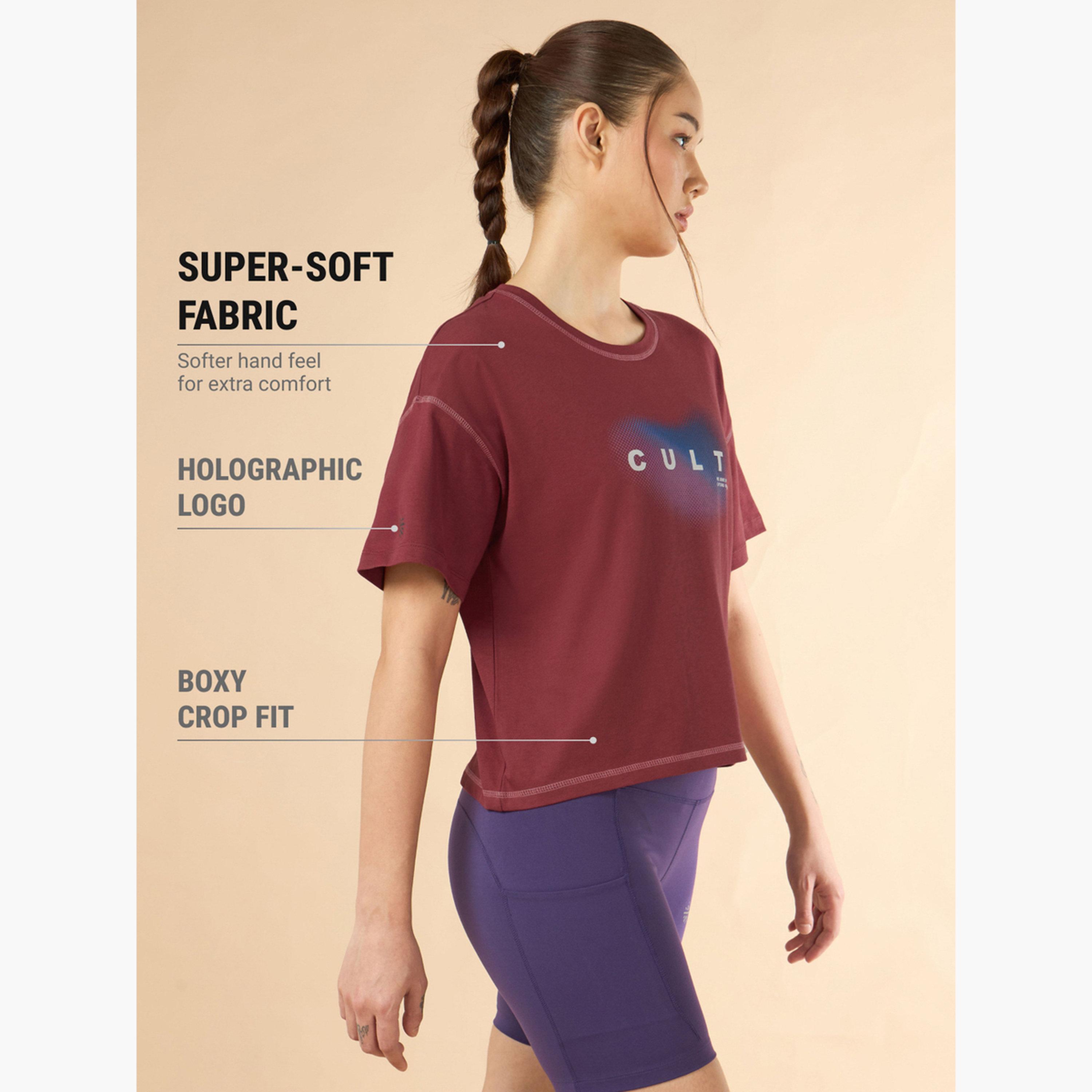 تيشرت قصير قصة مربعة بطبعة جرافيك-sports-women-clothing-tshirtsandvests-image-5