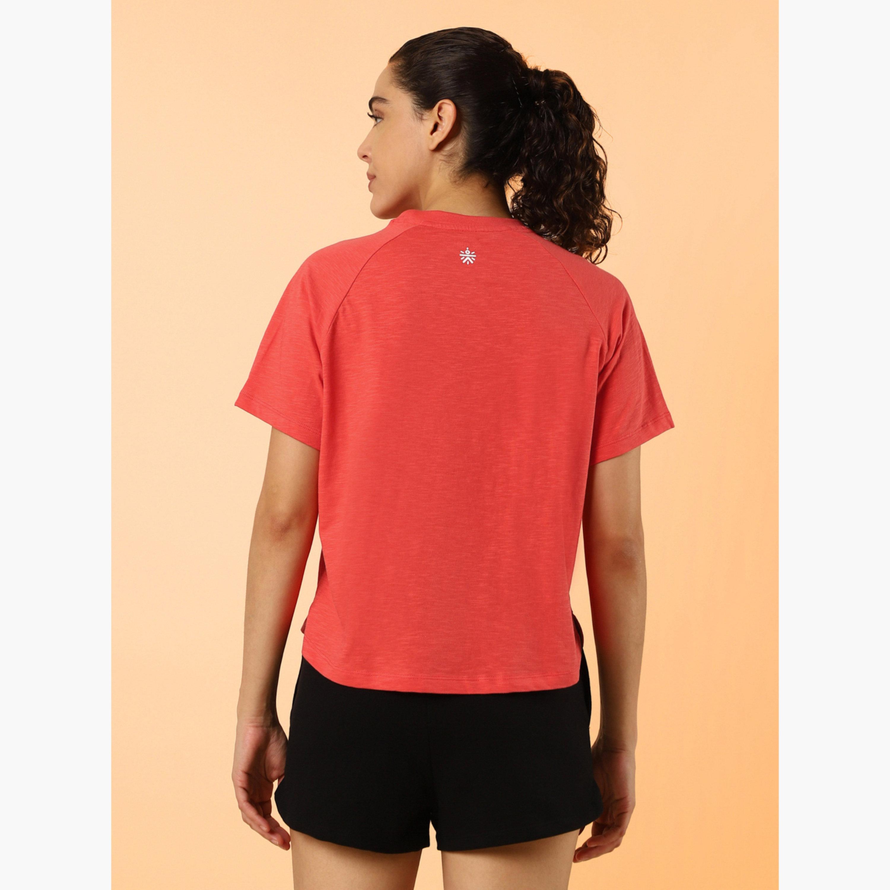 تيشيرت نسائي Club بقصة قصيرة مربعة باللون البرتقالي من Cult X Styli-sports-women-clothing-tshirtsandvests-image-6