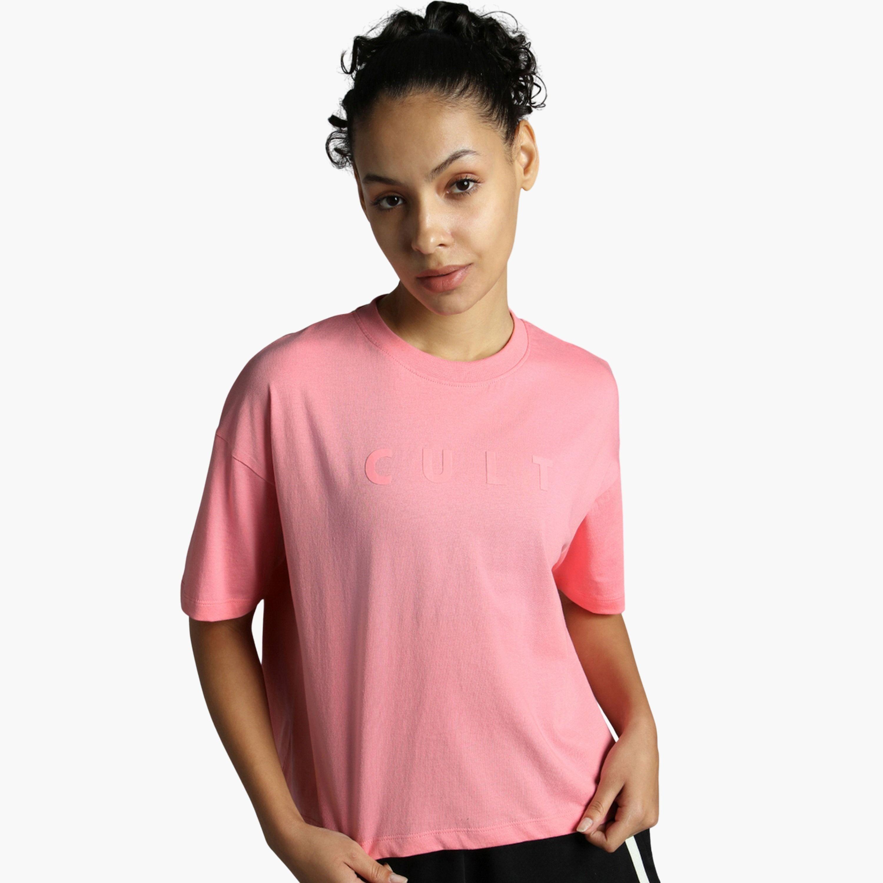 تيشيرت نسائي غرافيك بعلامة تجارية بدرجات اللون الوردي من Cult X Styli-sports-women-clothing-tshirtsandvests-image-1