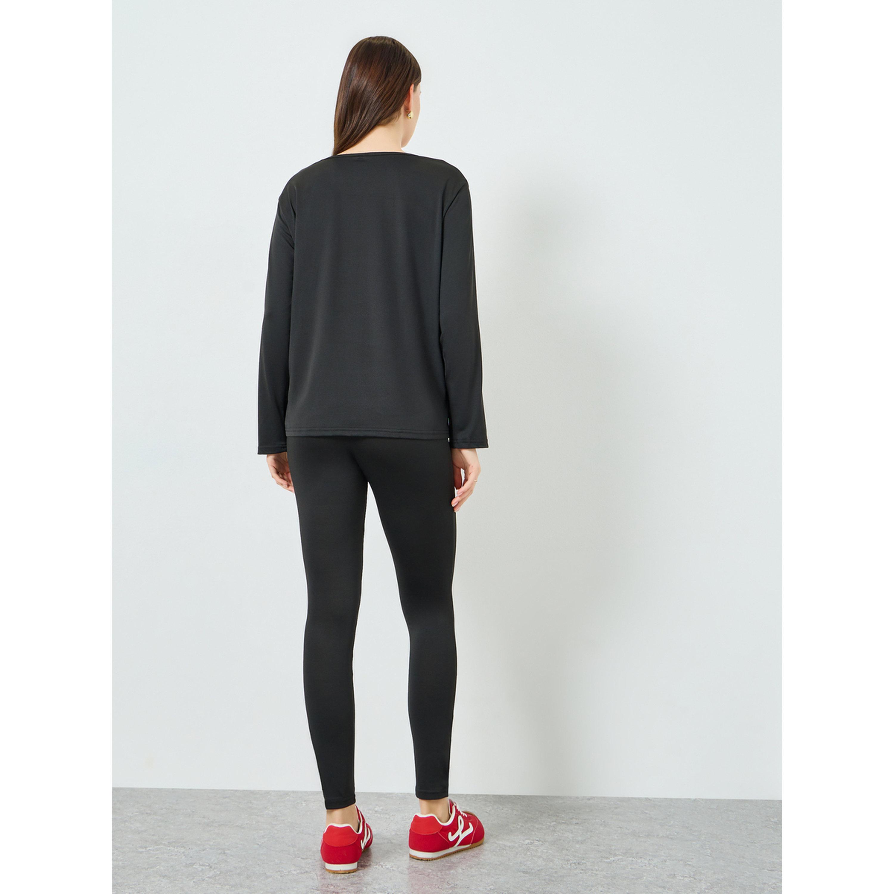 طقم منسق من تيشيرت بقصة مريحة وليقنز-women-clothing-coordsets-image-5
