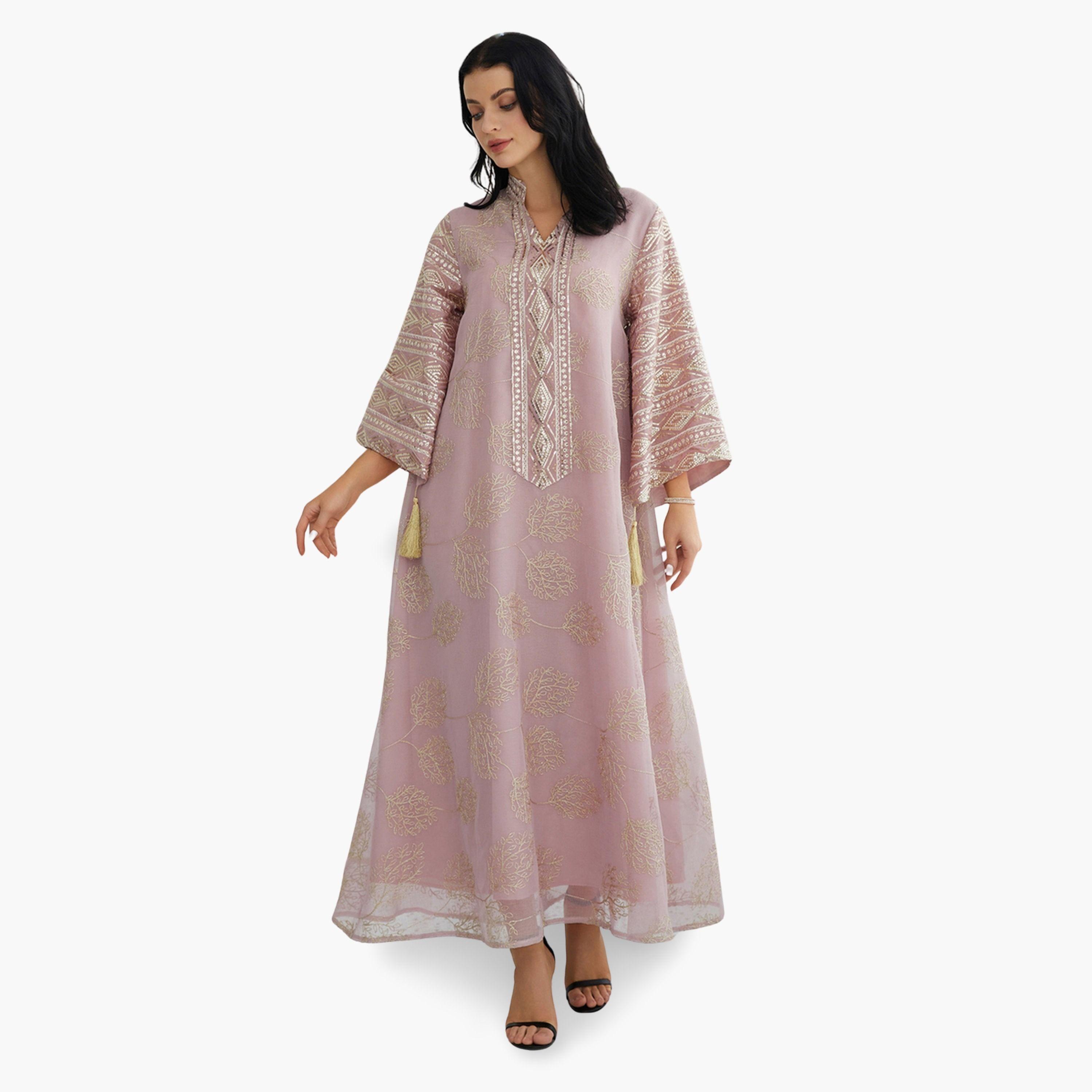 جلابية نسيج بارز مزينة بأكمام ذات شرابات-women-arabicclothing-jalabiyas-image-1