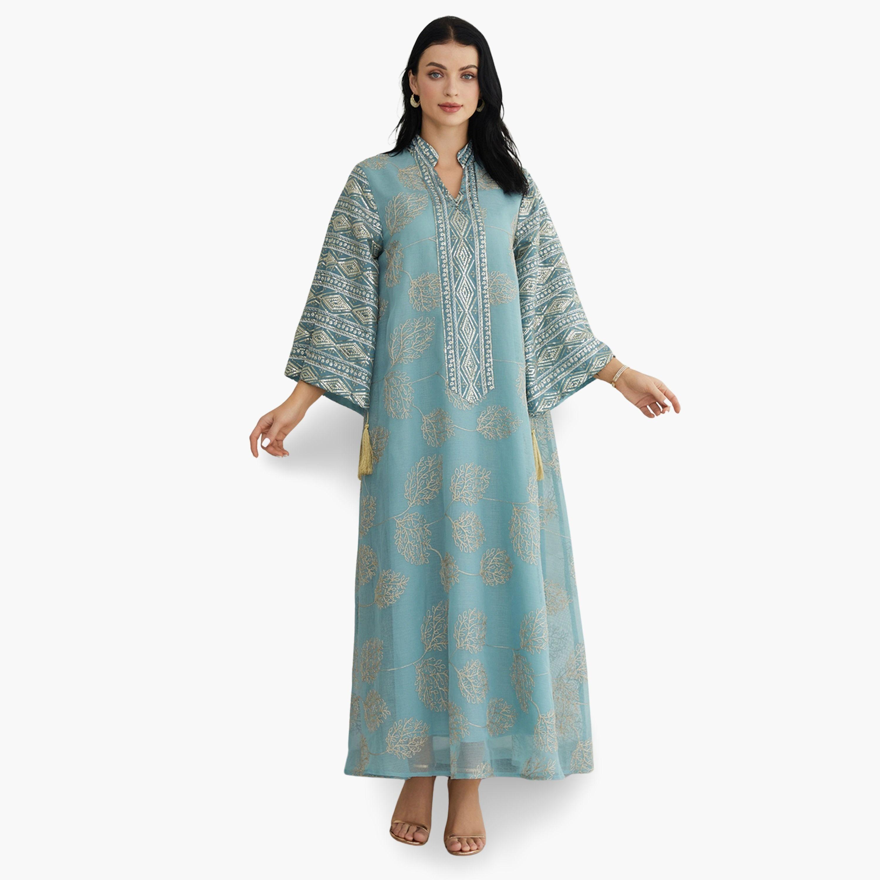 جلابية نسيج بارز مزينة بأكمام ذات شرابات-women-arabicclothing-jalabiyas-image-1