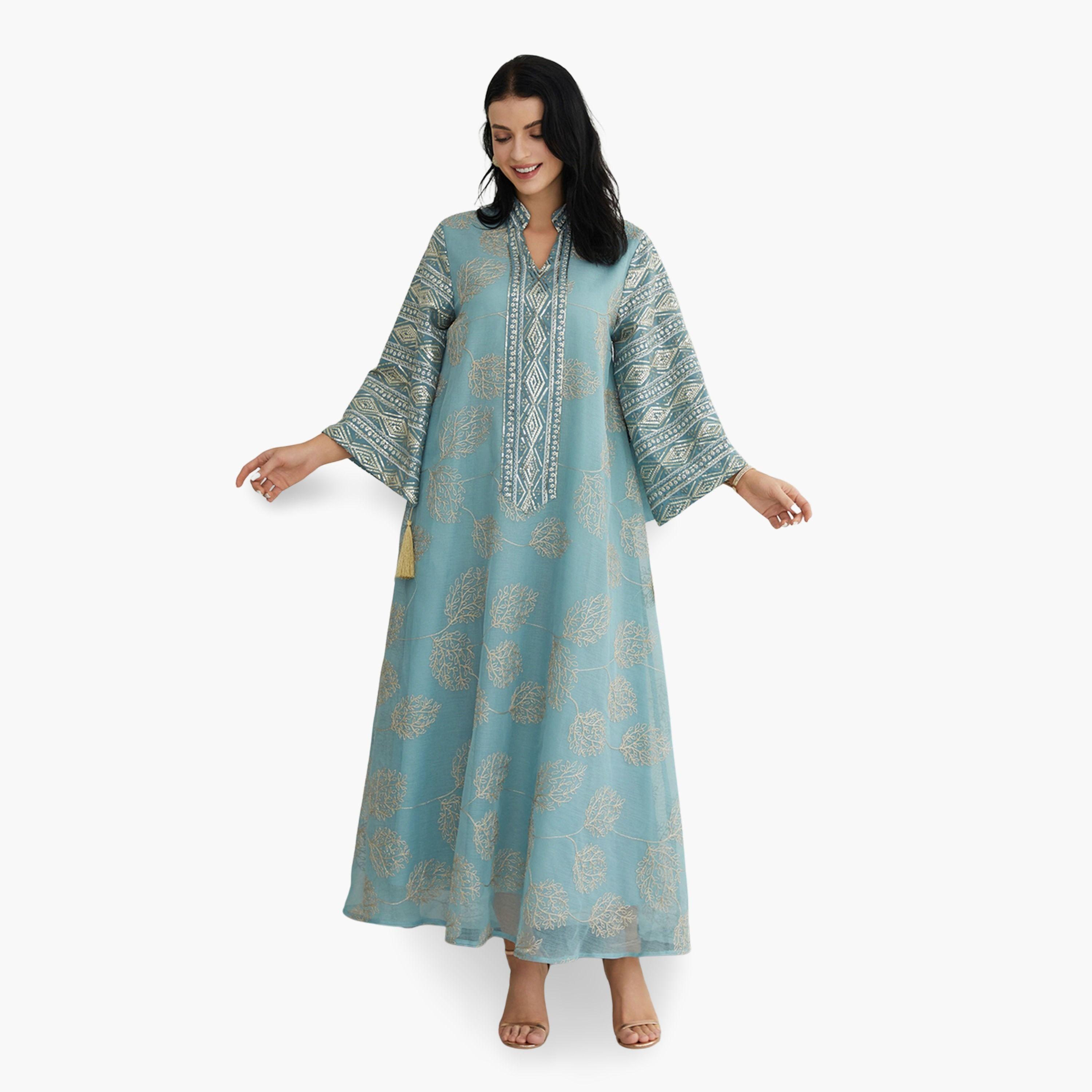 جلابية نسيج بارز مزينة بأكمام ذات شرابات-women-arabicclothing-jalabiyas-image-2