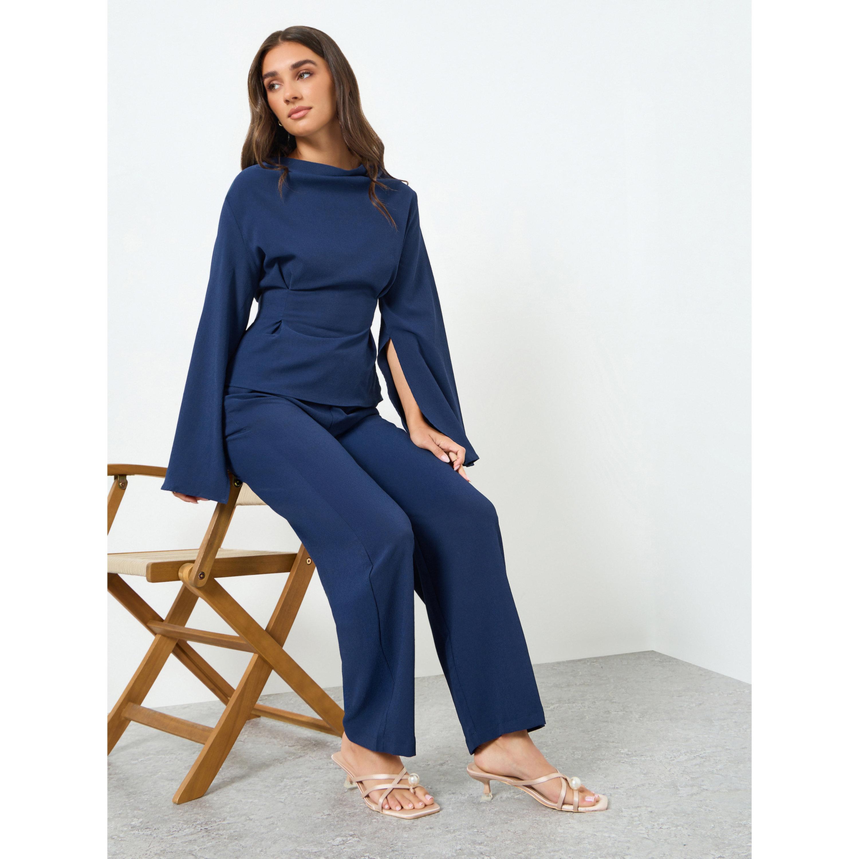طقم منسق من بنطال وبلوزة بخصر مزموم وأكمام بشق-women-clothing-coordsets-image-2