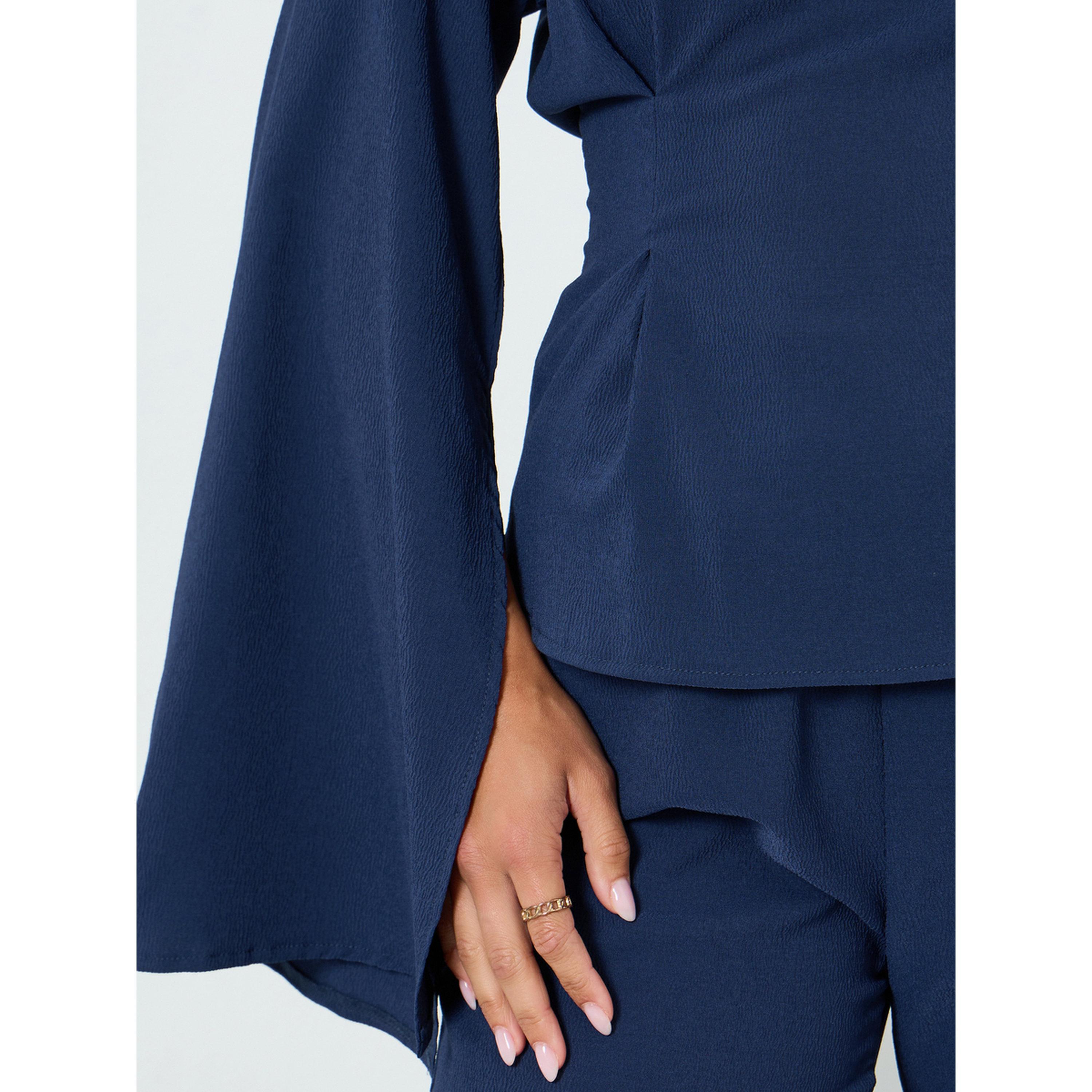 طقم منسق من بنطال وبلوزة بخصر مزموم وأكمام بشق-women-clothing-coordsets-image-4