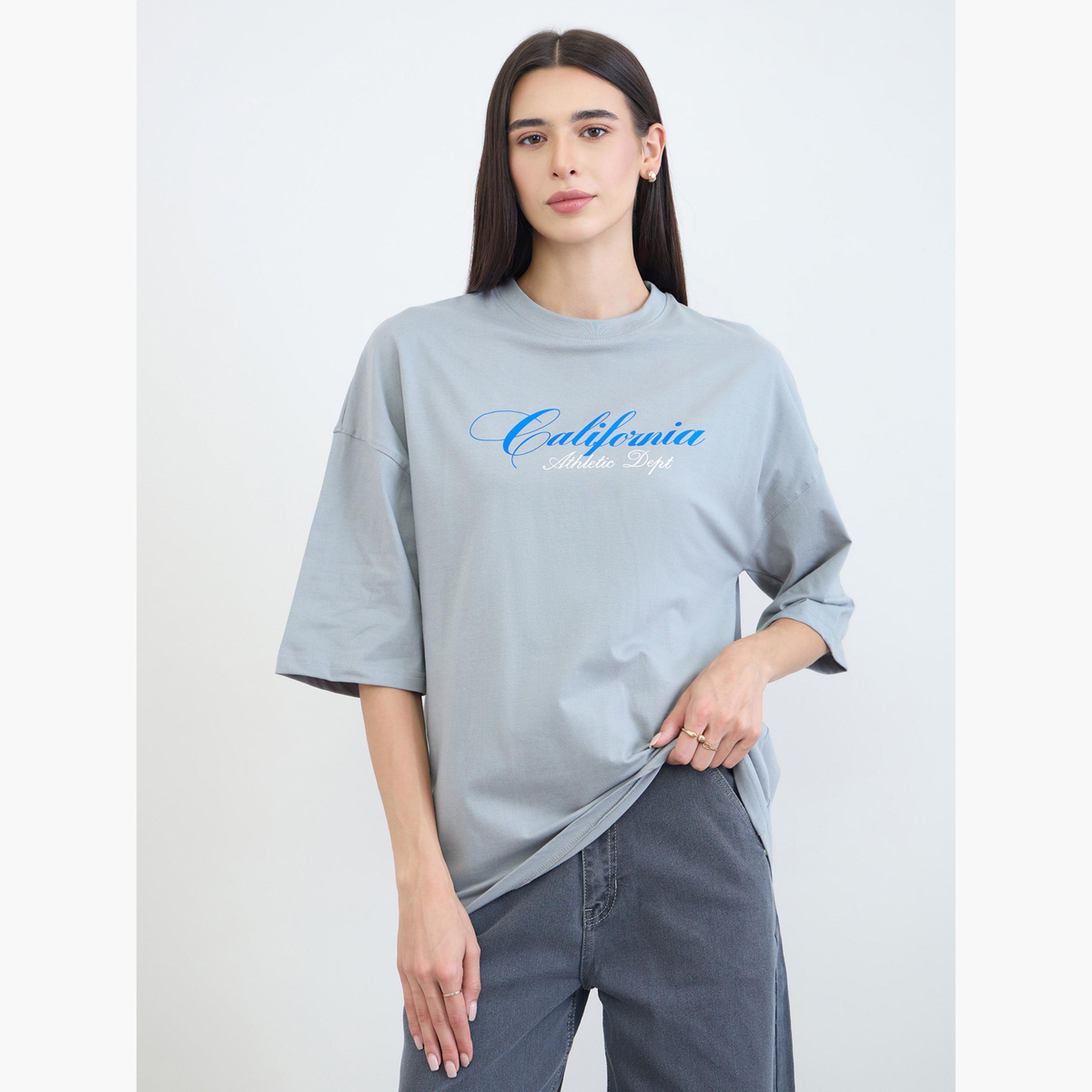 تيشيرت قطني رمادي بقصة فضفاضة وأكتاف منسدلة-women-clothing-tshirts-image-1