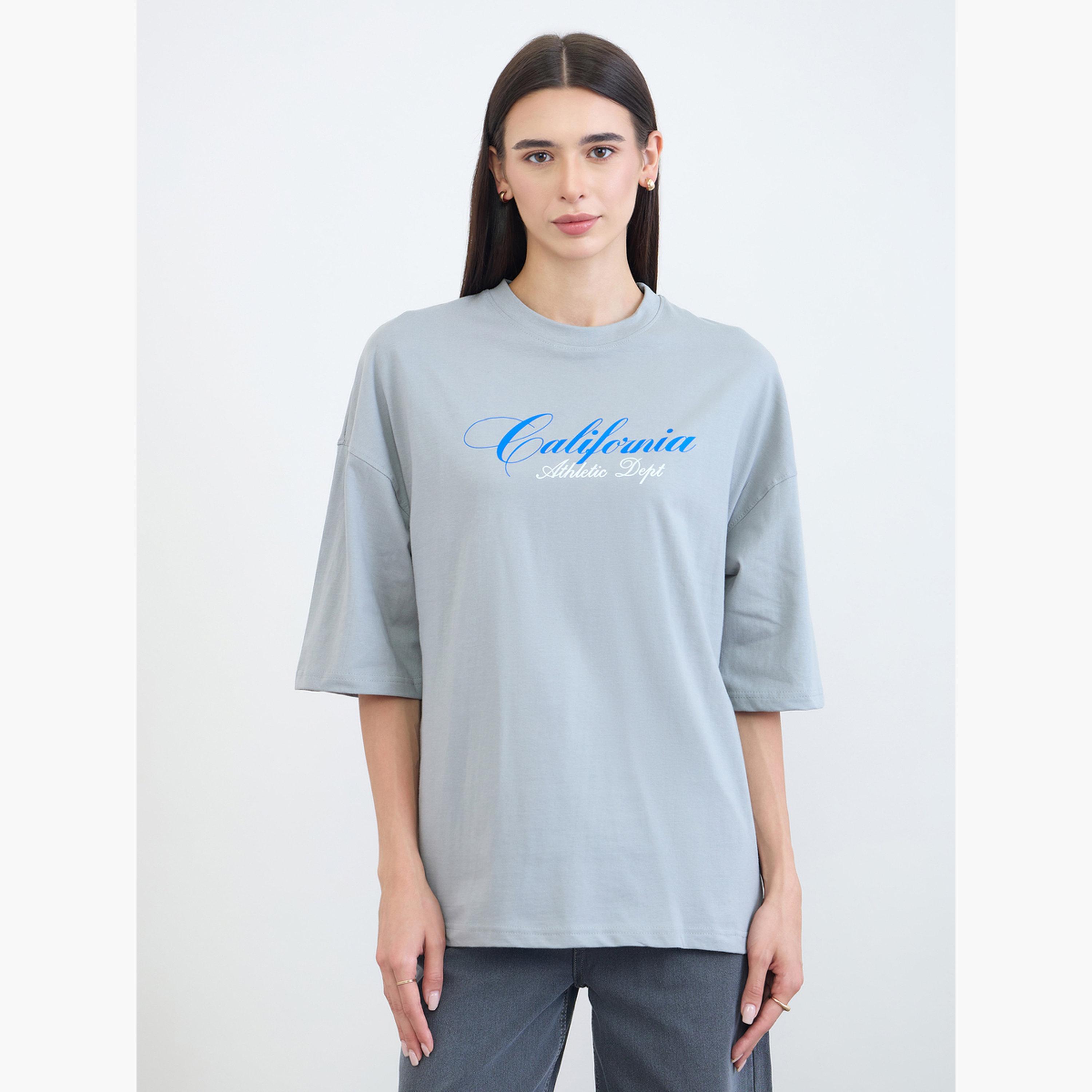 تيشيرت قطني رمادي بقصة فضفاضة وأكتاف منسدلة-women-clothing-tshirts-image-3
