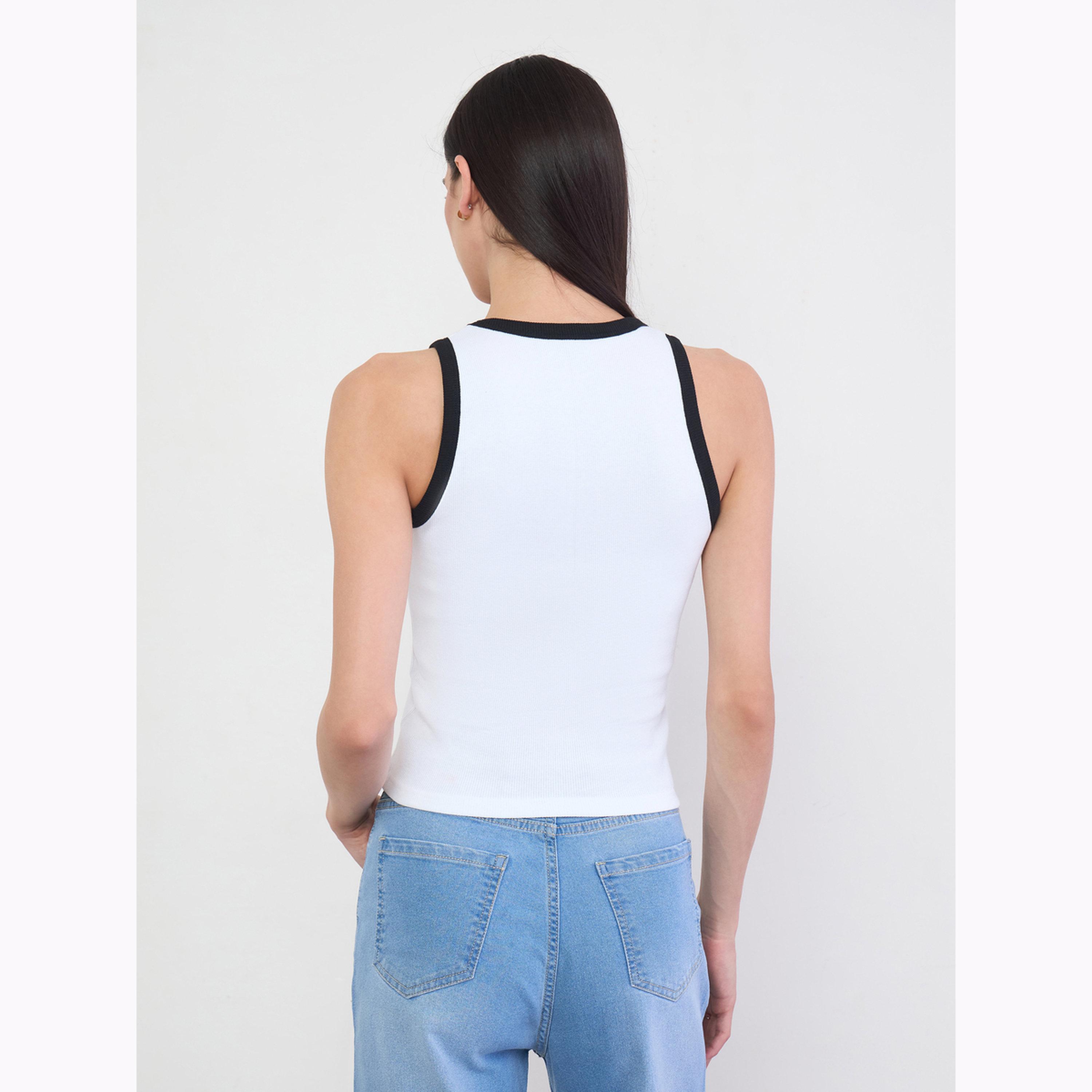 تانك مضلع بحواف متباينة-women-clothing-shirtsandblouses-blouses-image-4