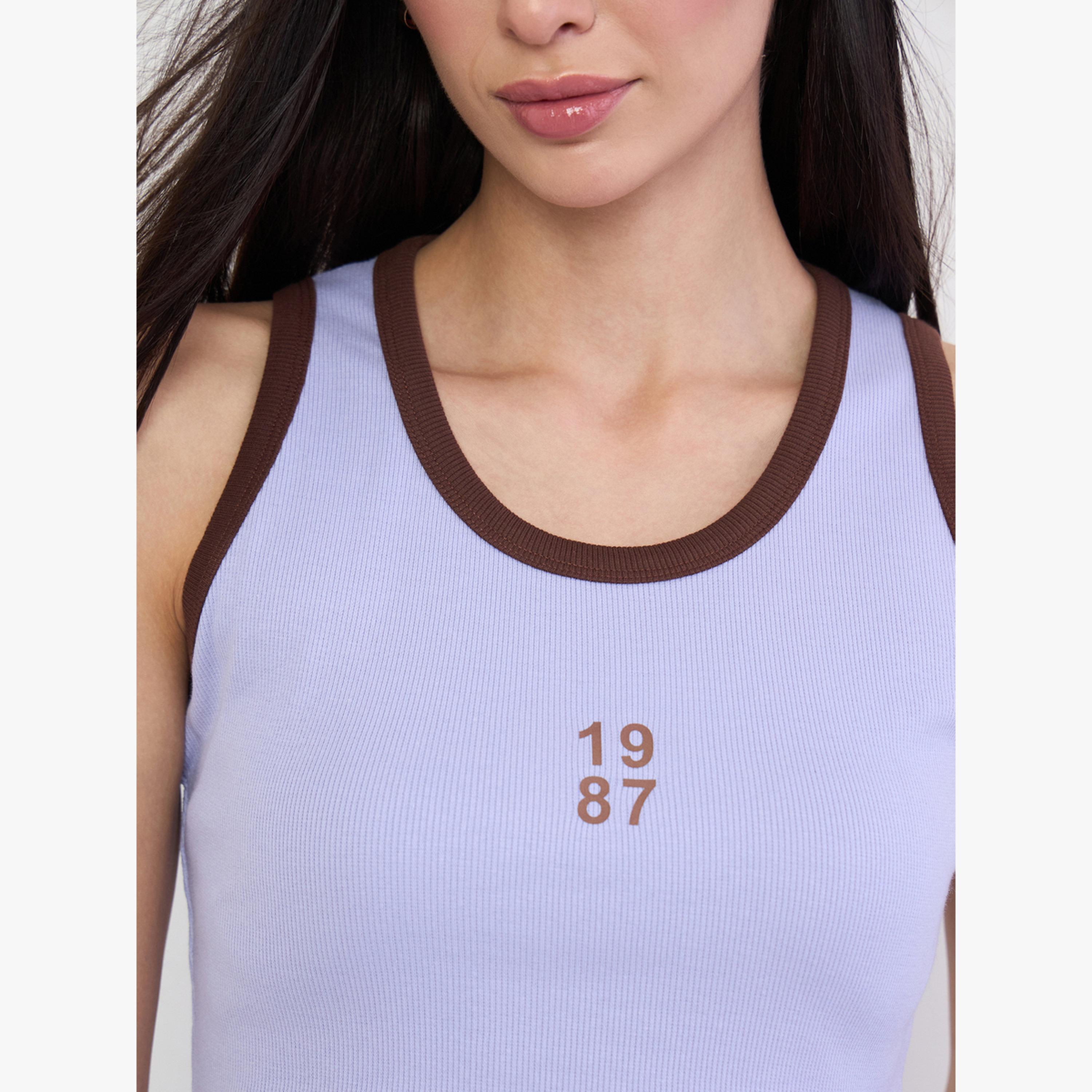 تانك مضلع بحواف متباينة-women-clothing-tshirts-image-5