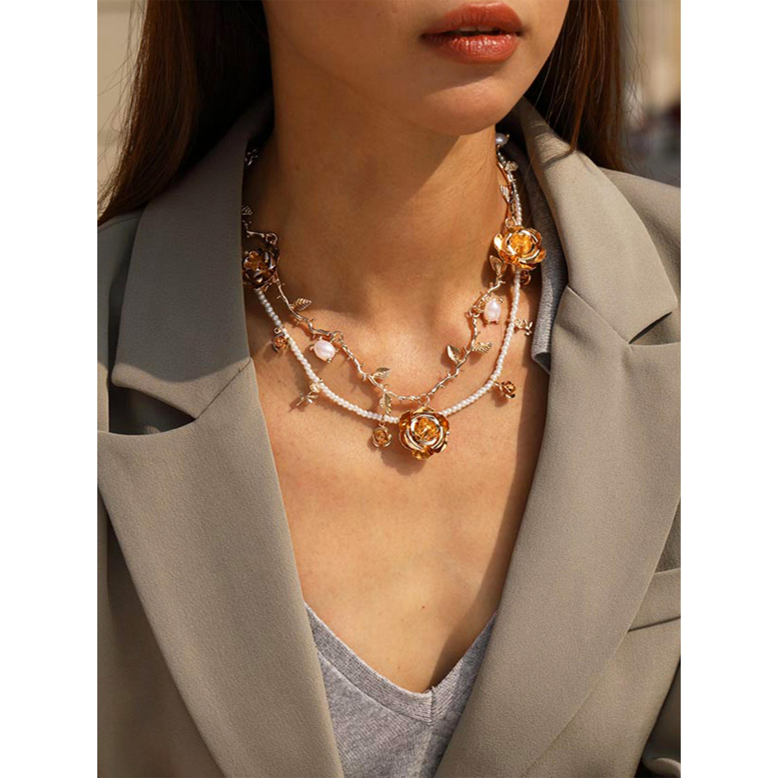 طقم قطعتين عقود لؤلؤ صناعي بدلاية وردة-women-watchesandjewellery-jewellery-necklacesandpendants-image-3
