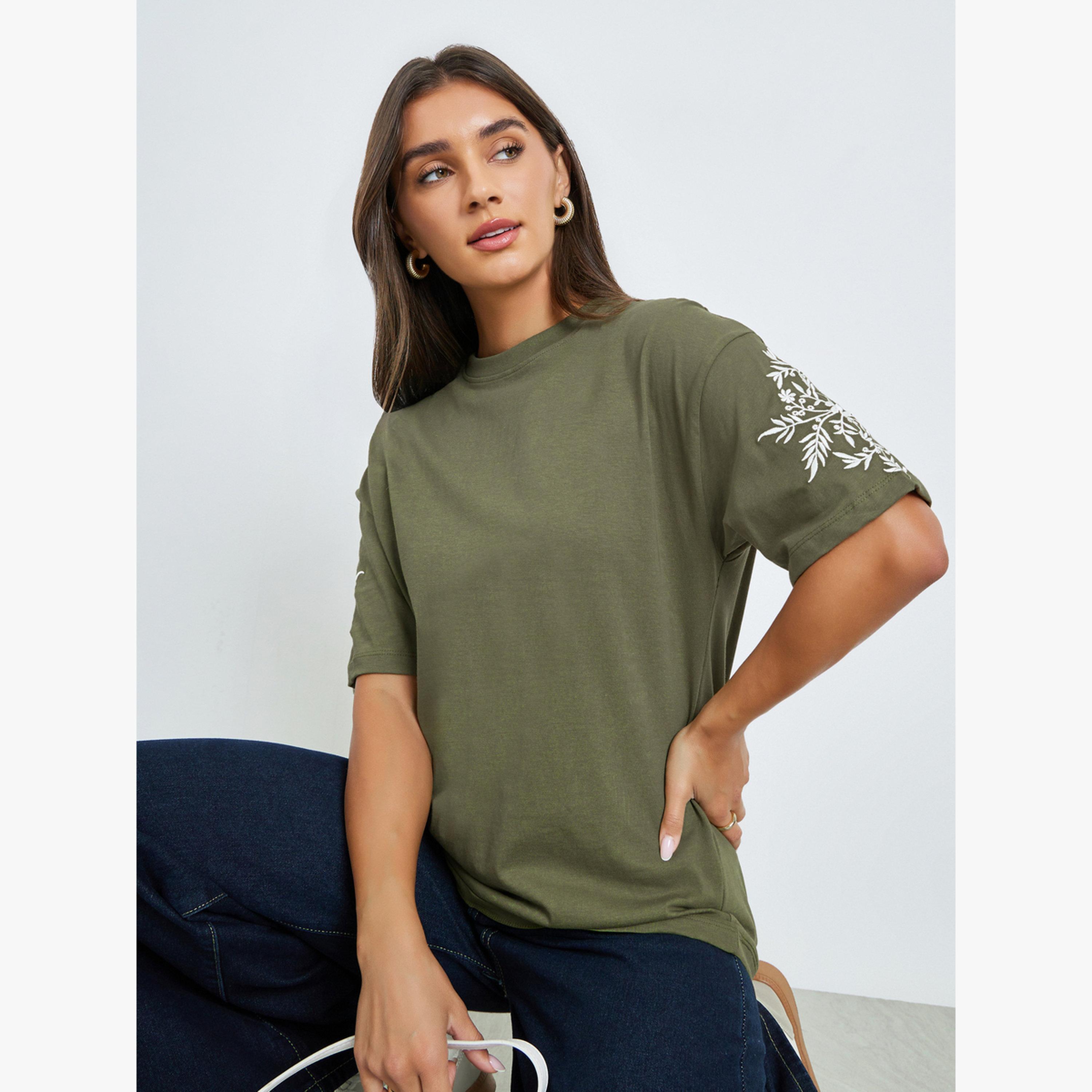 تيشيرت فضفاض قطن بأكمام مطرزة-women-clothing-tshirts-image-3