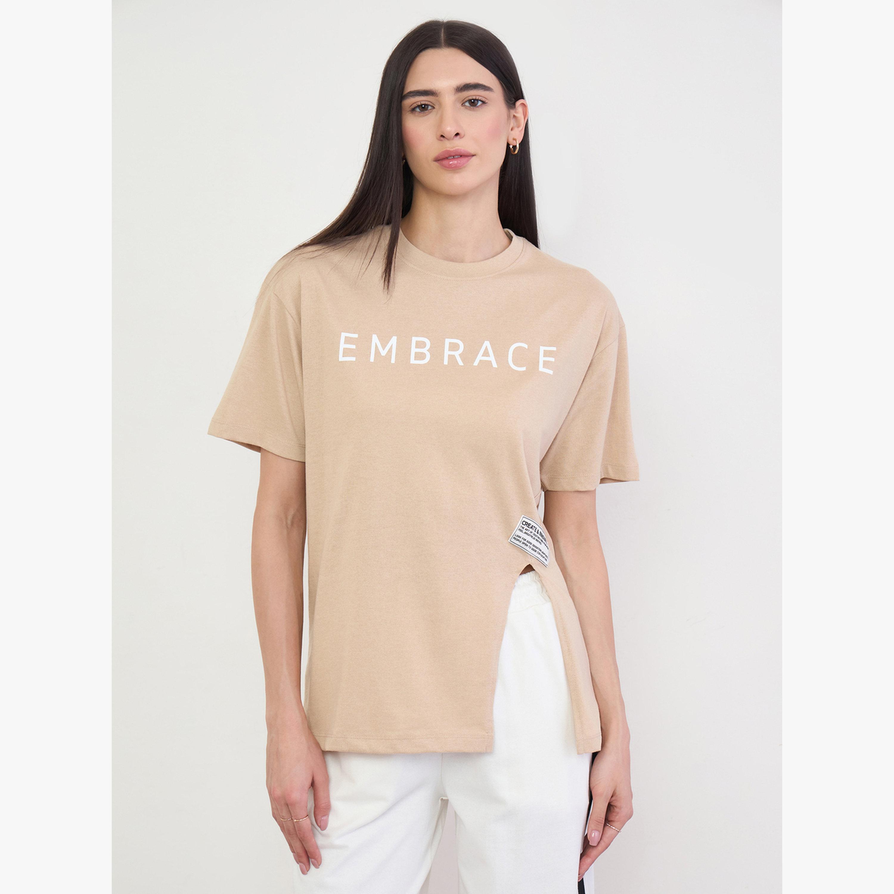 تيشيرت فضفاض قطن بفتحة وتفاصيل شارة-women-clothing-tshirts-image-1