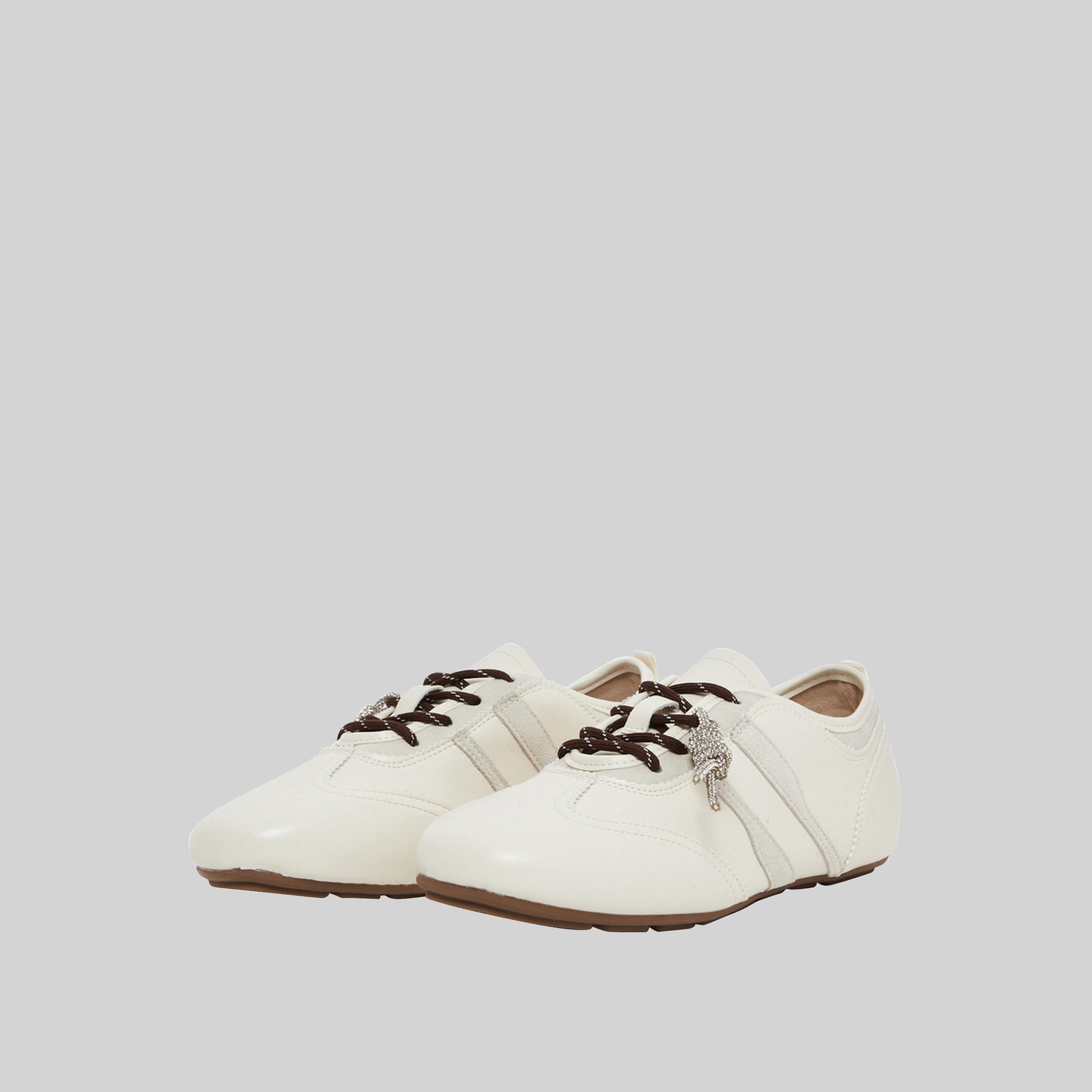 حذاء سنيكرز نسائي جلدي برباط-women-shoes-sneakers-image-1