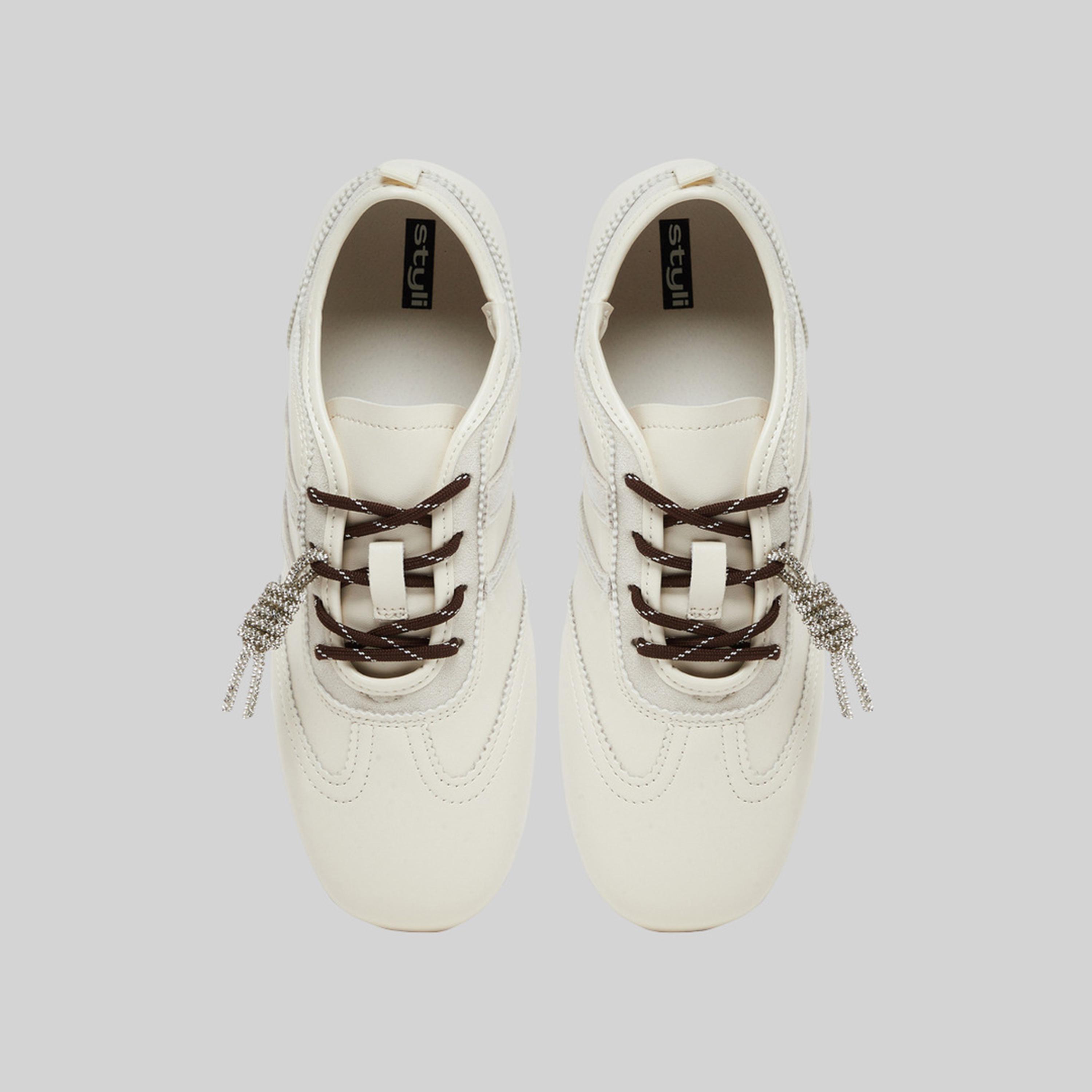 حذاء سنيكرز نسائي جلدي برباط-women-shoes-sneakers-image-5