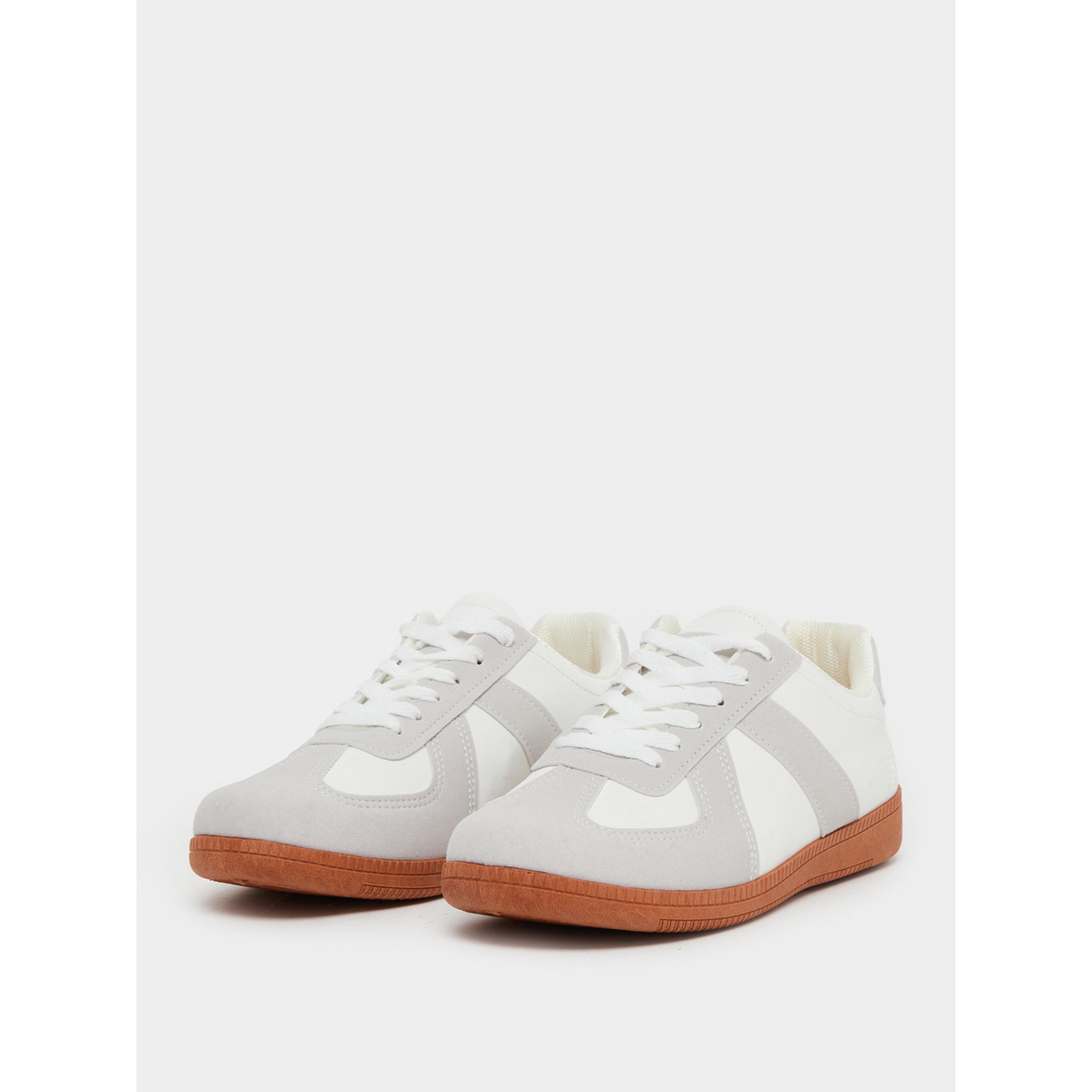 حذاء سنيكرز نسائي كلاسيكي برباط-women-shoes-sneakers-image-1