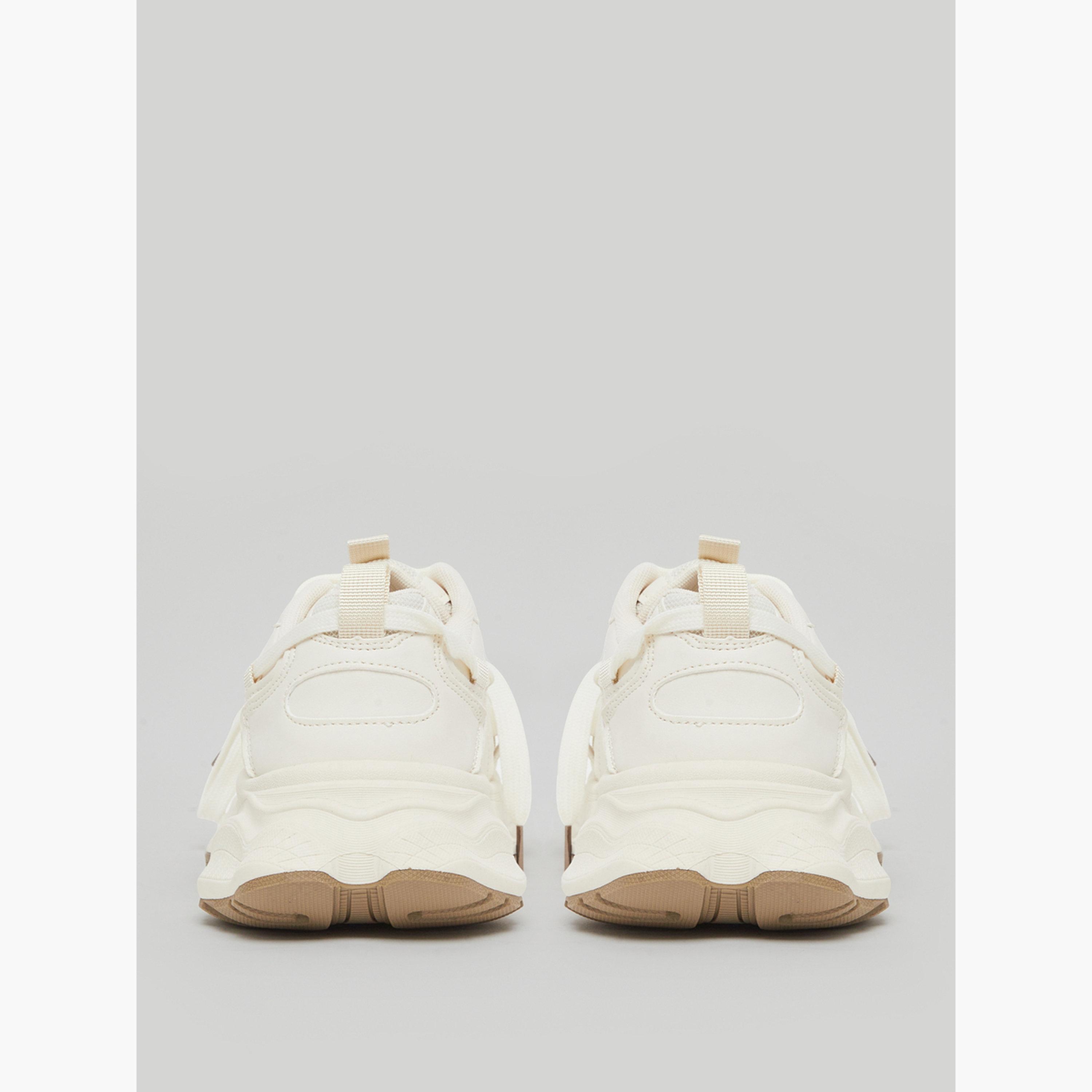 حذاء سنيكرز برباط ونعل سميك-women-shoes-sneakers-image-4