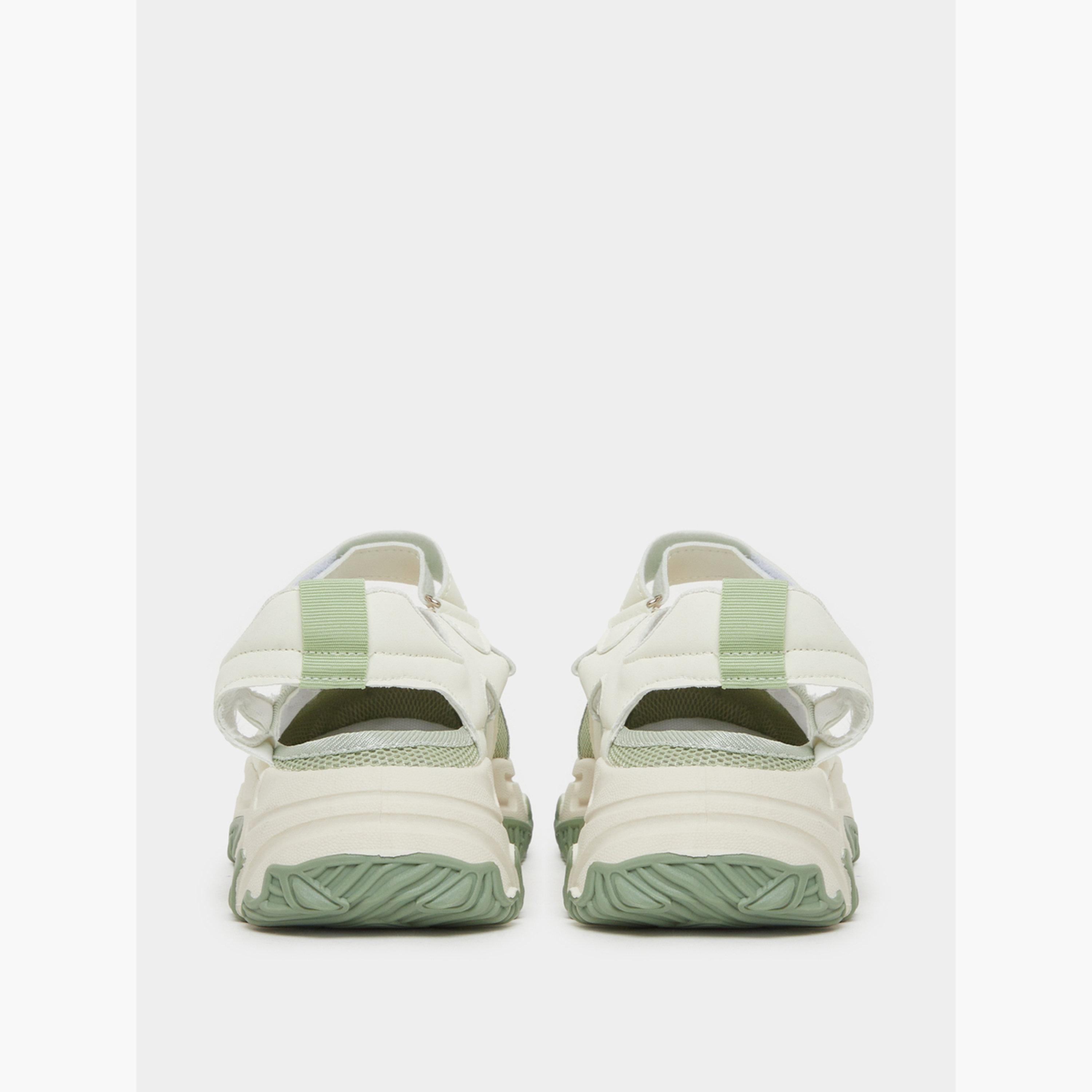 حذاء سنيكرز بنعل سميك وشريط فيلكرو-women-shoes-sneakers-image-4