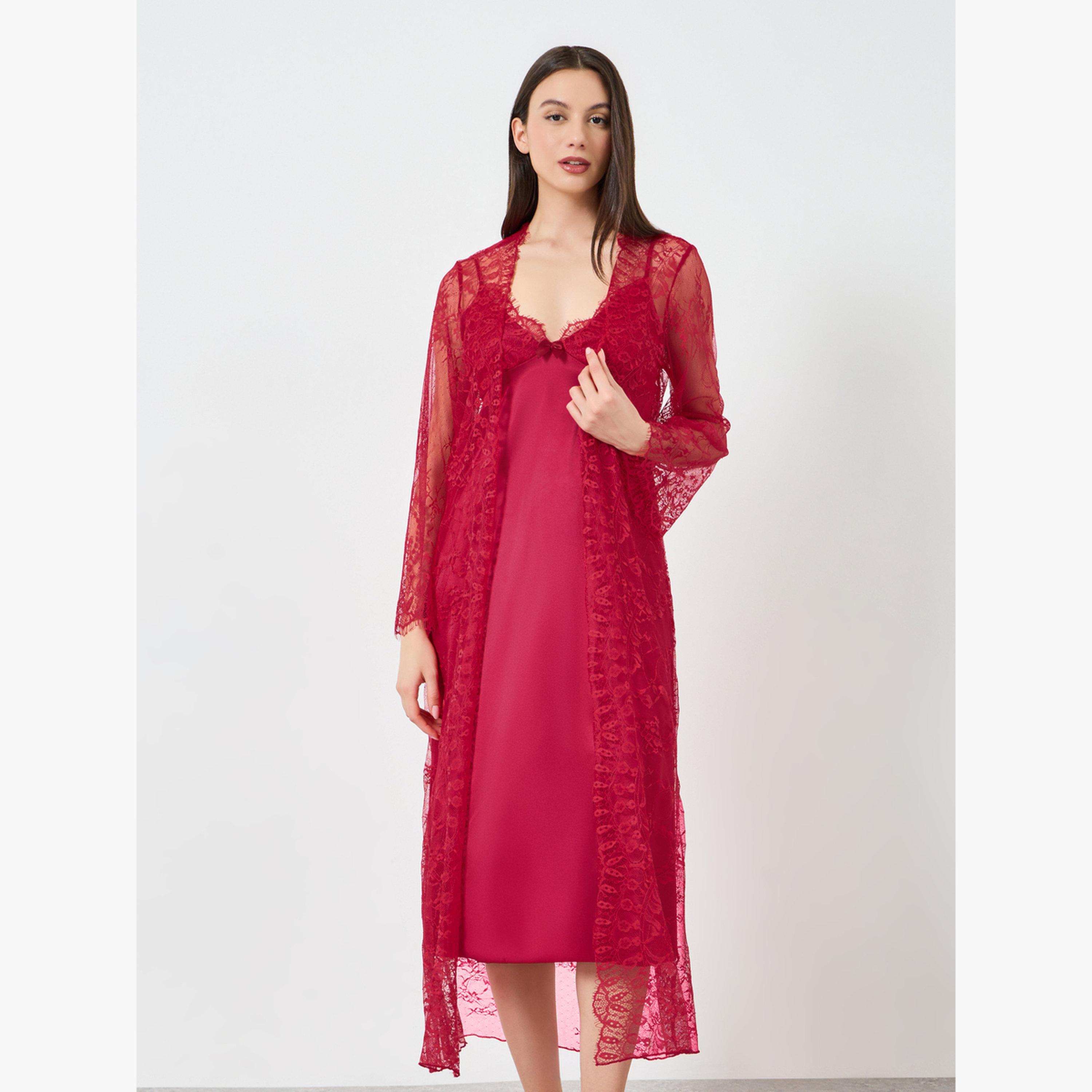مجموعة من روب دانتيل وقطعة داخلية ساتان-women-clothing-nightwear-robes-image-1