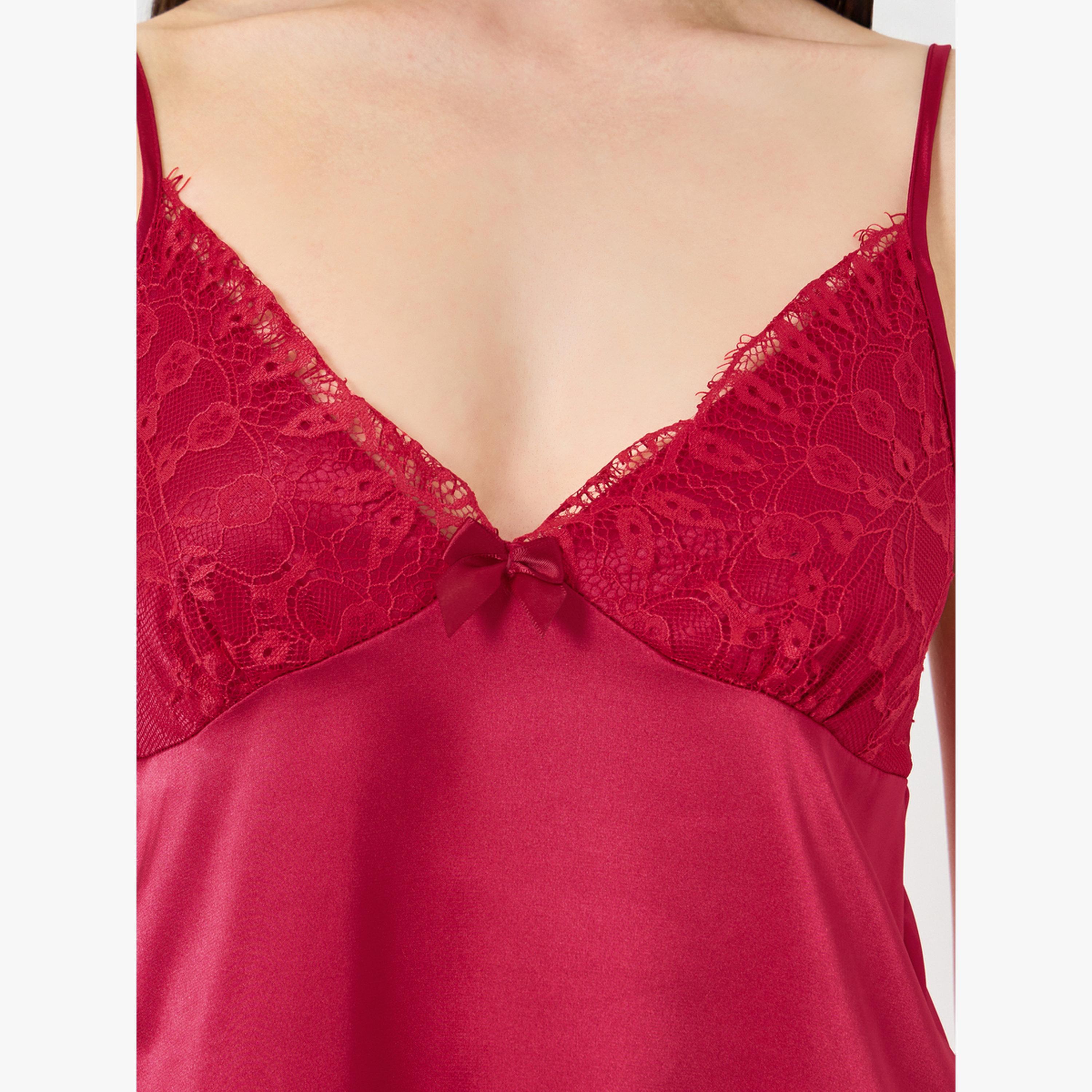 مجموعة من روب دانتيل وقطعة داخلية ساتان-women-clothing-nightwear-robes-image-5