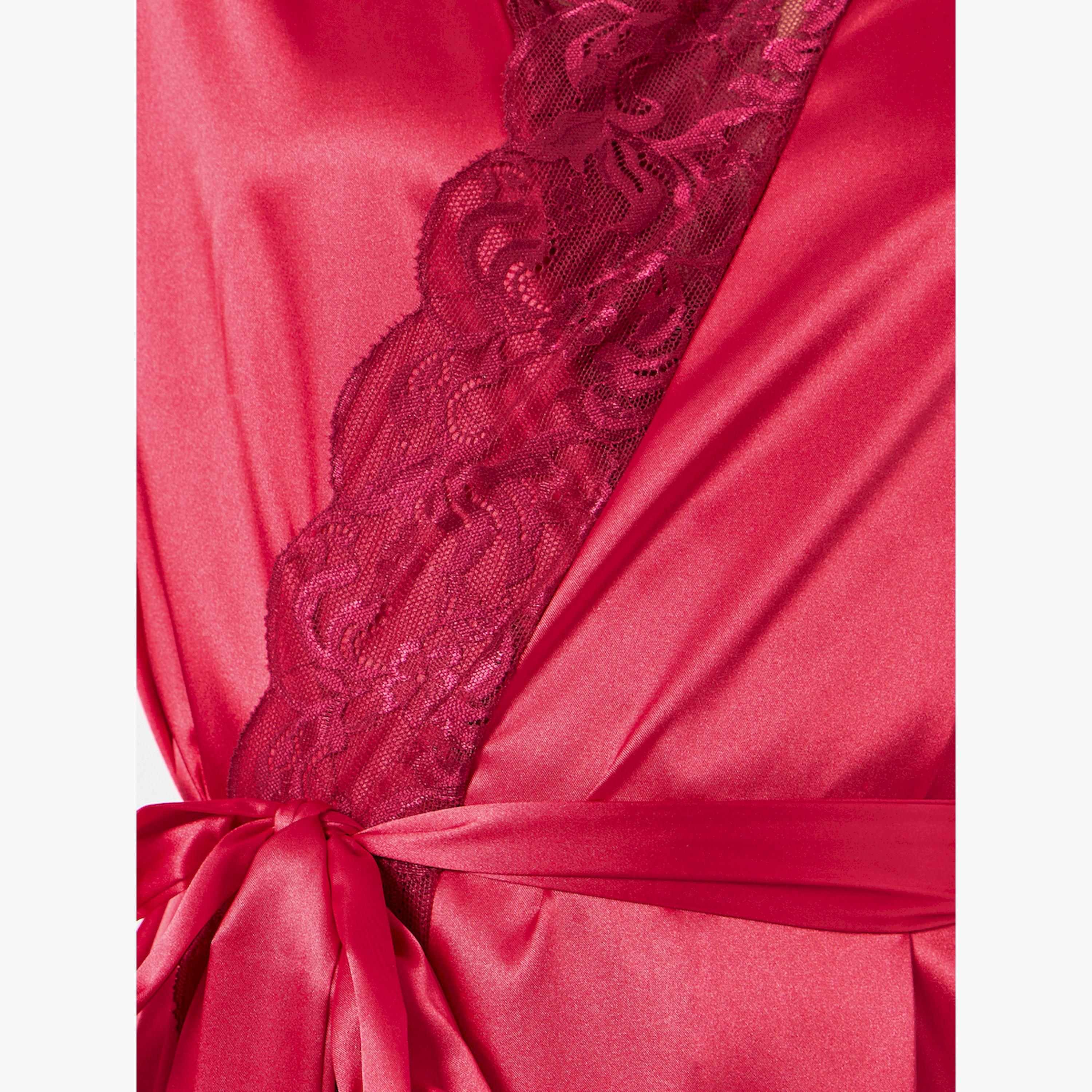 روب بأكمام طويلة وتفاصيل دانتيل-women-clothing-nightwear-robes-image-4