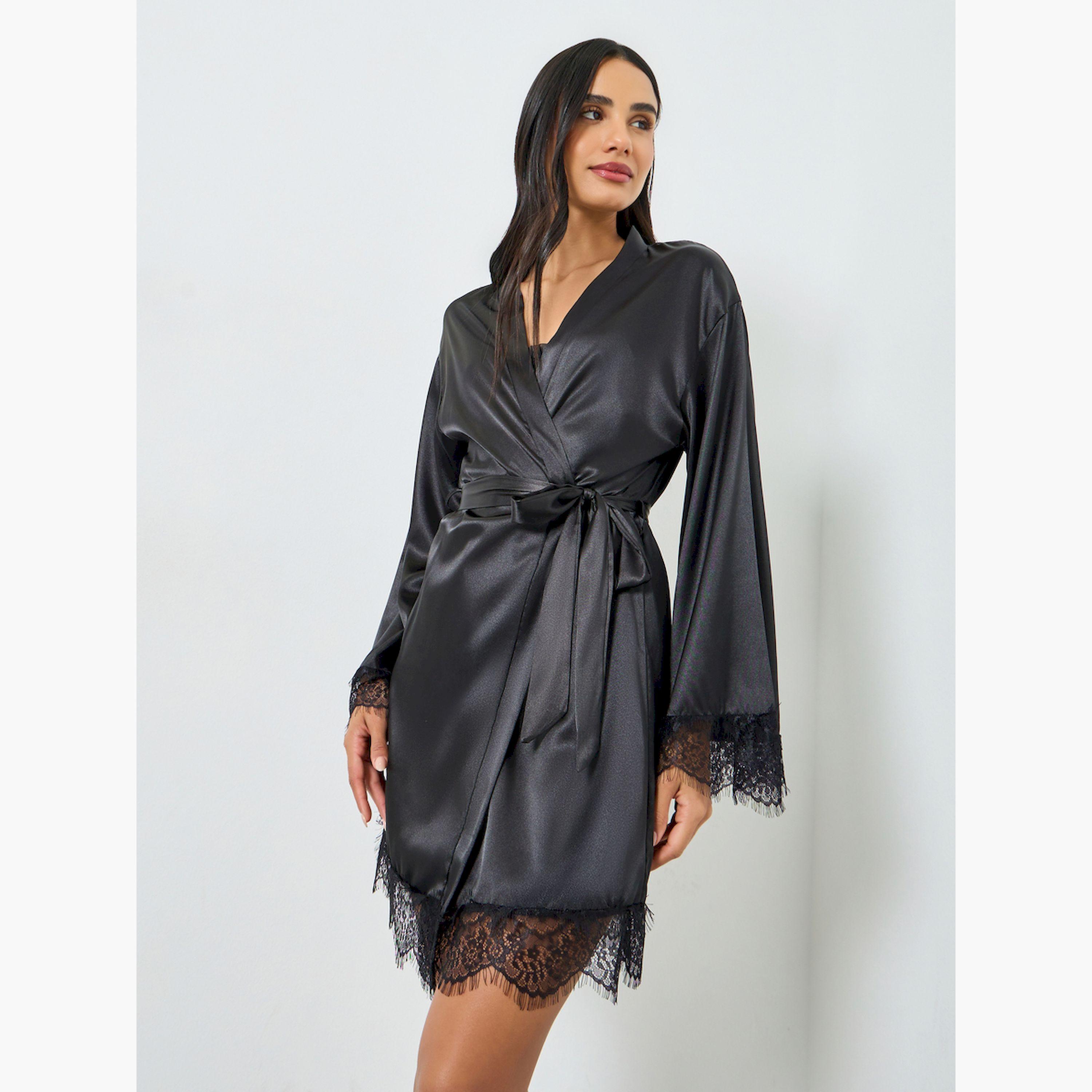 طقم روب وقميص نوم بتفاصيل دانتيل-women-clothing-nightwear-robes-image-5