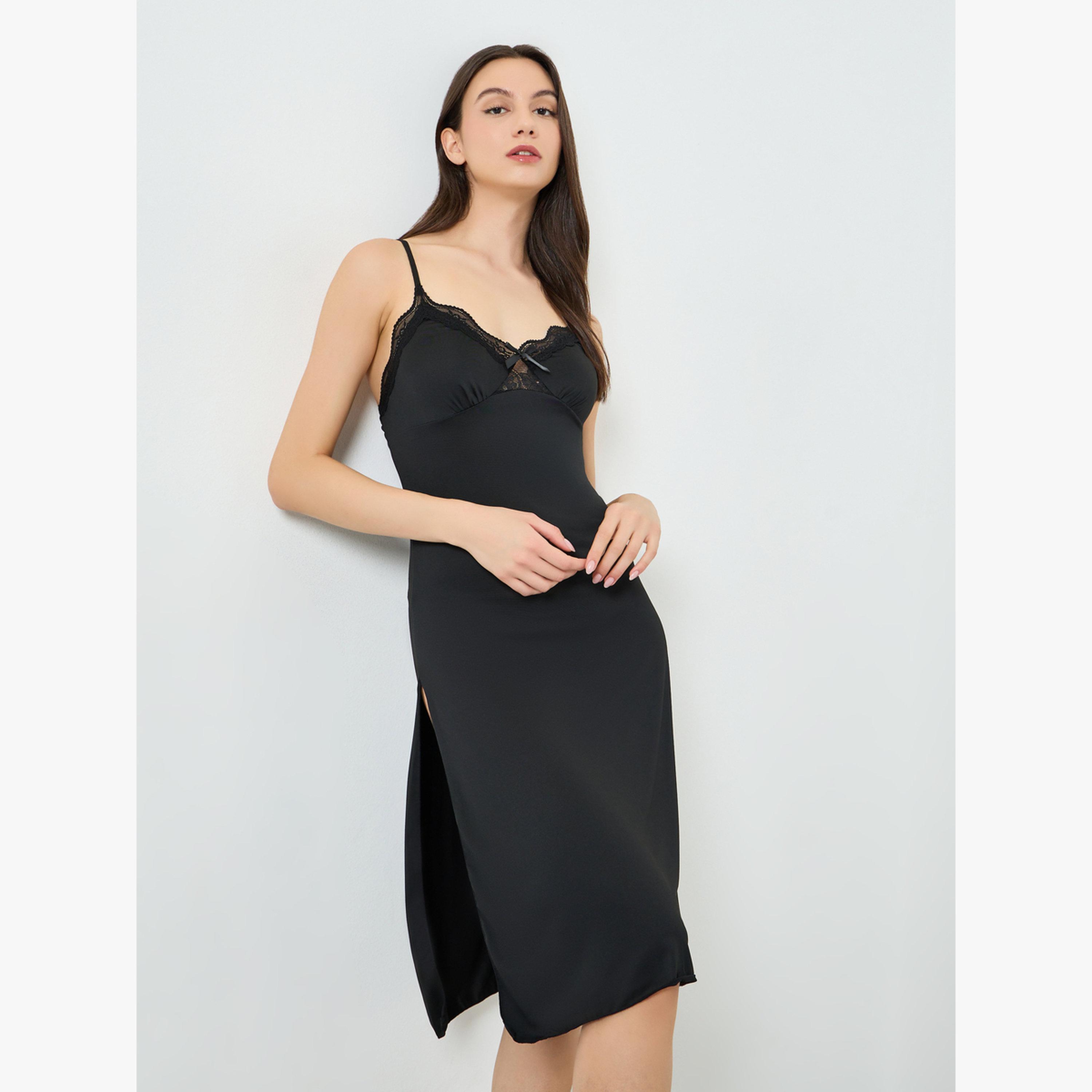 فستان لانجري بحمالات وتفاصيل دانتيل-women-clothing-nightwear-nighties-image-1