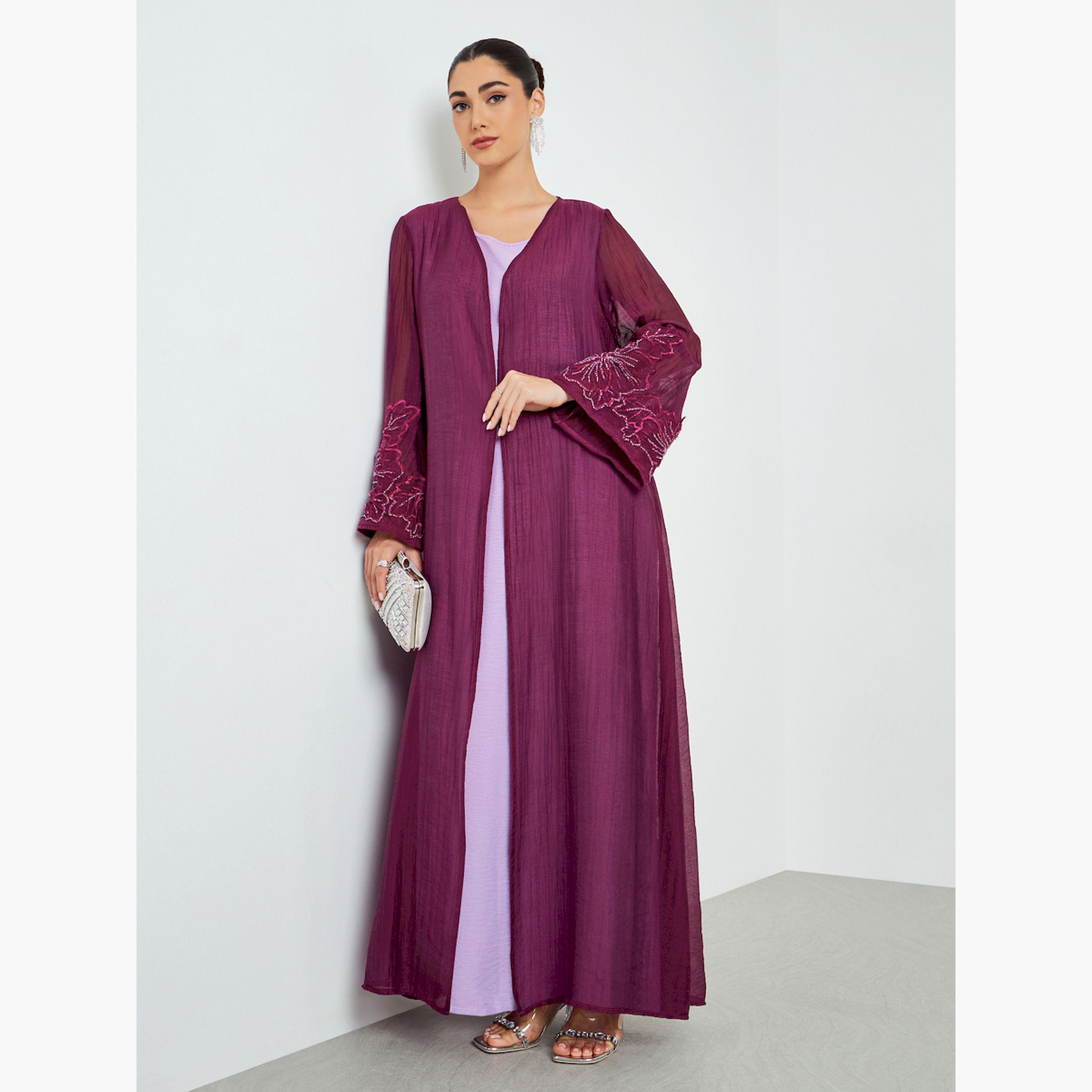 عباية بحافة واسعة وأكمام بتفاصيل مُطرّزة-women-arabicclothing-abayas-image-1